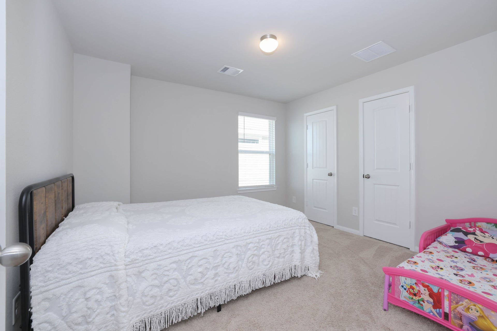 3596 Cannon Drive, Conroe, TX 77301 1st of Secondary bedrooms on 2nd floor.