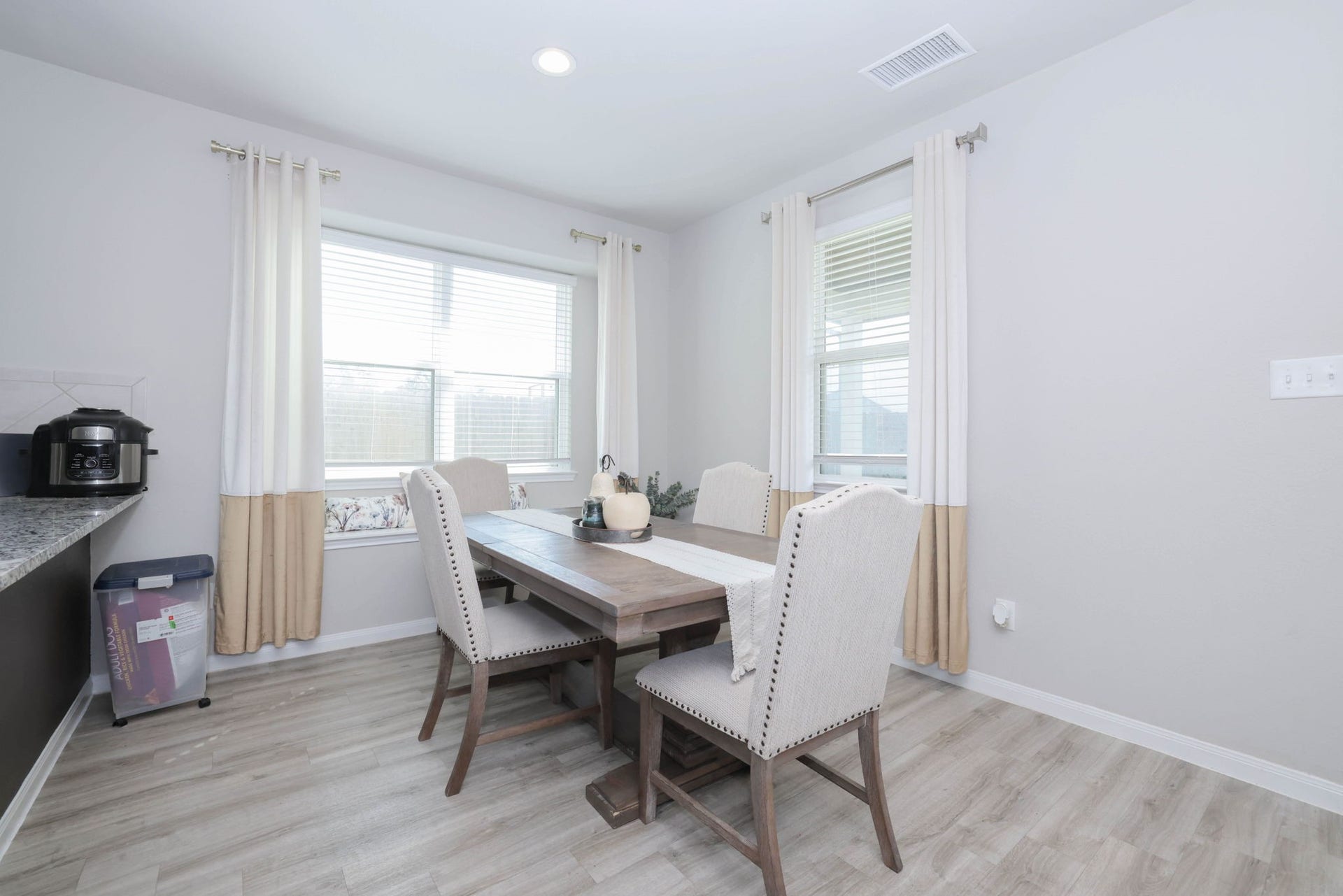 3596 Cannon Drive, Conroe, TX 77301 Spacious Dining Room for those special family occasions.