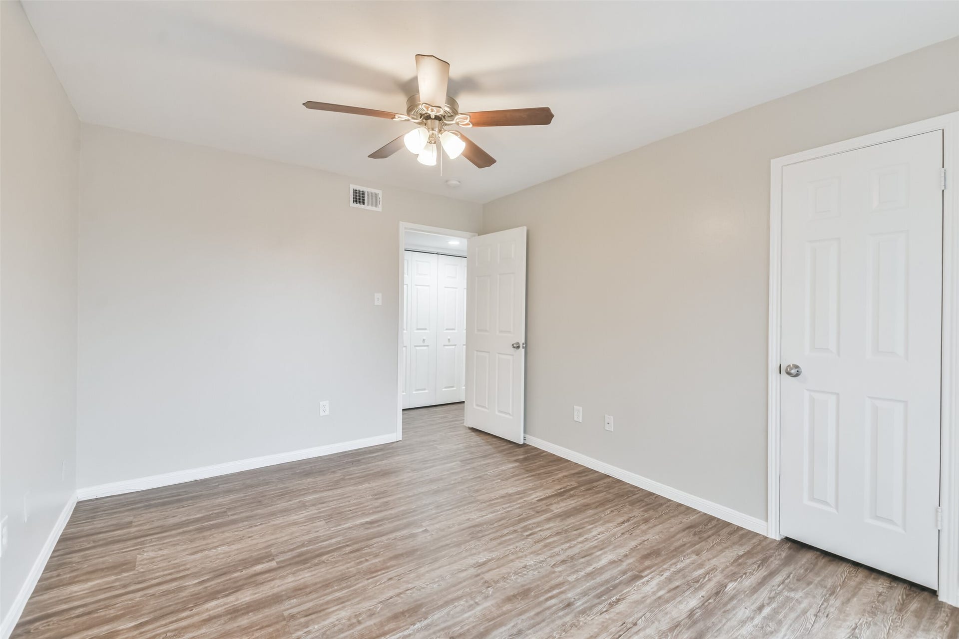 Third bedroom.