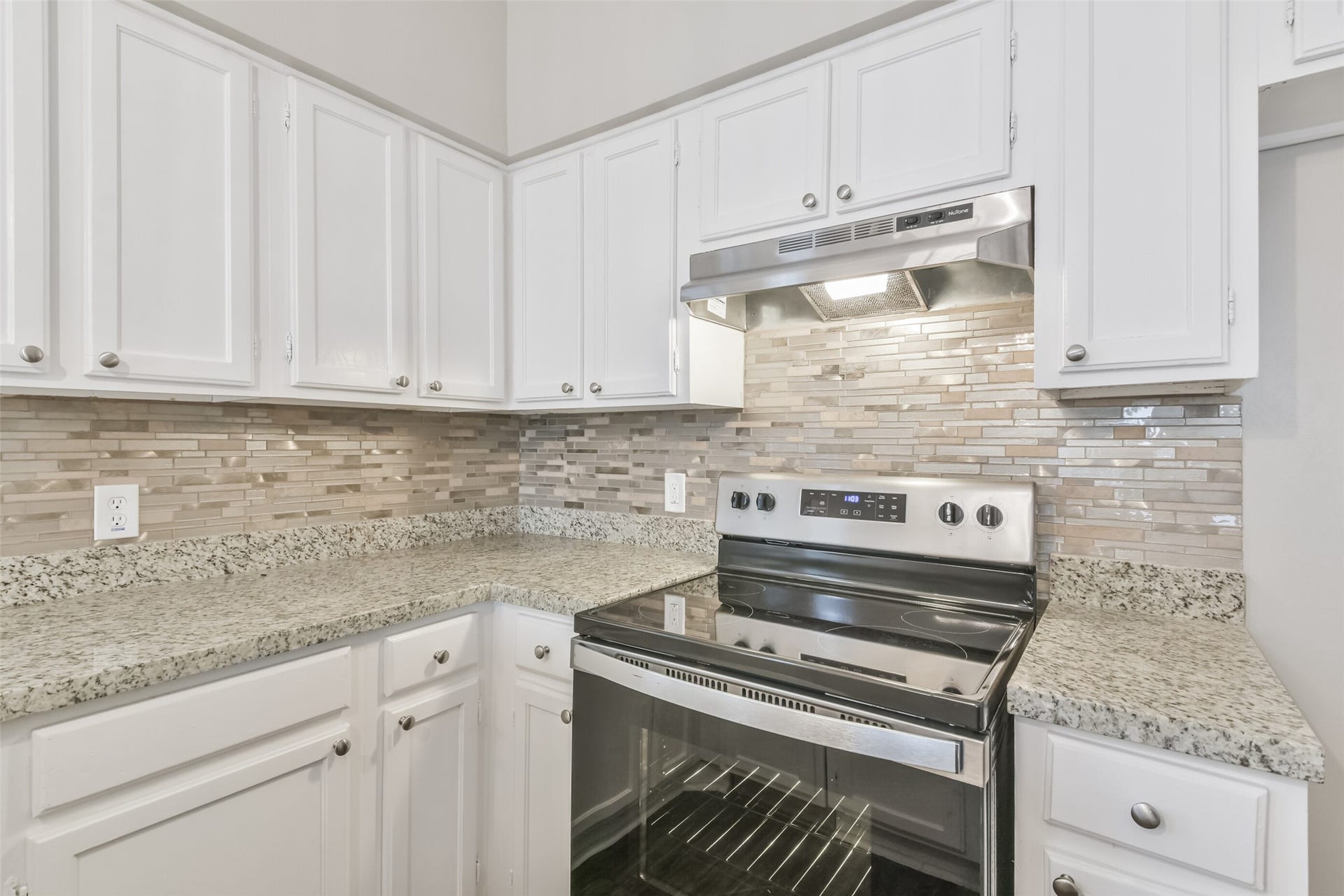 47 April Point Drive N, Conroe, TX 77356