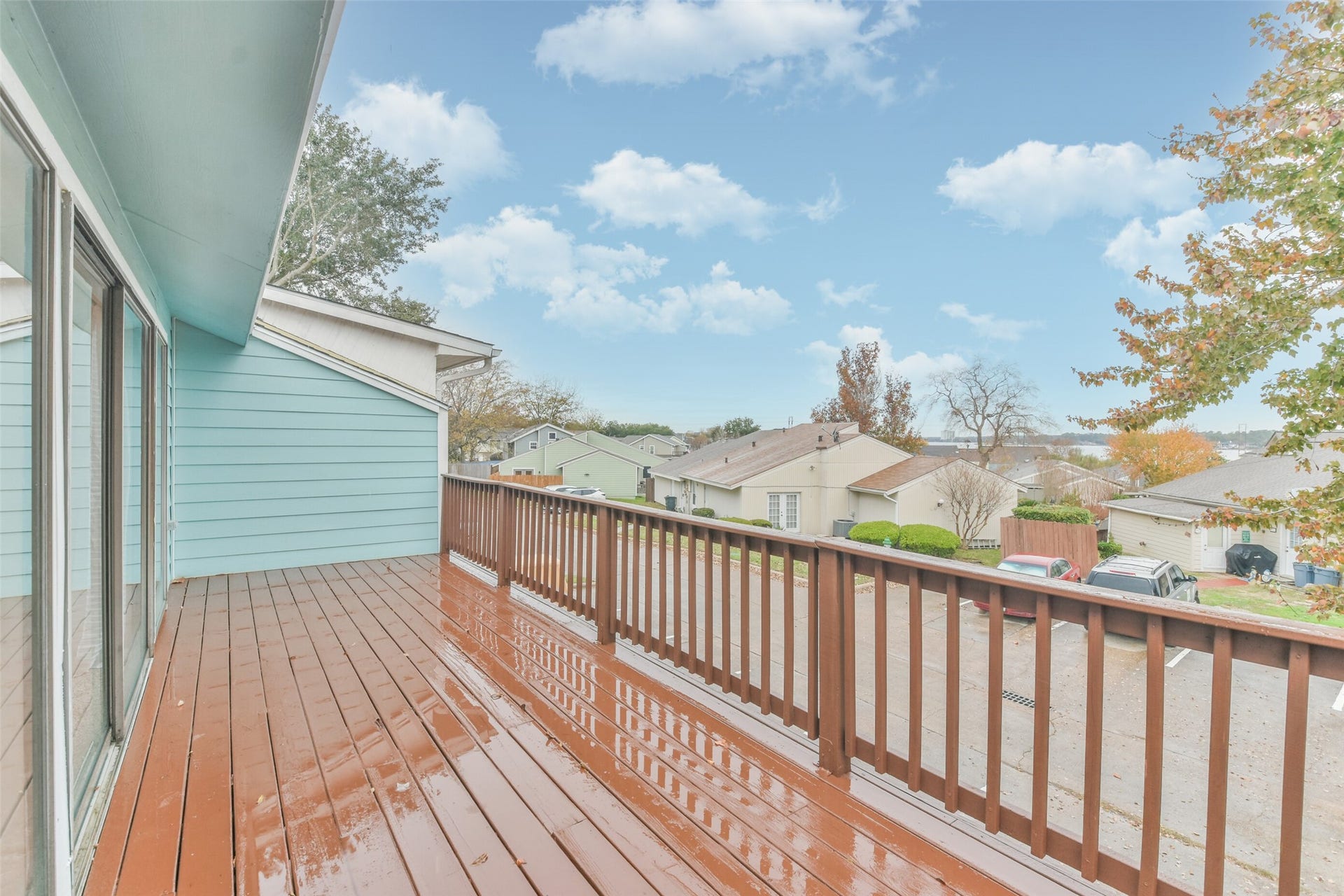 47 April Point Drive N, Conroe, TX 77356