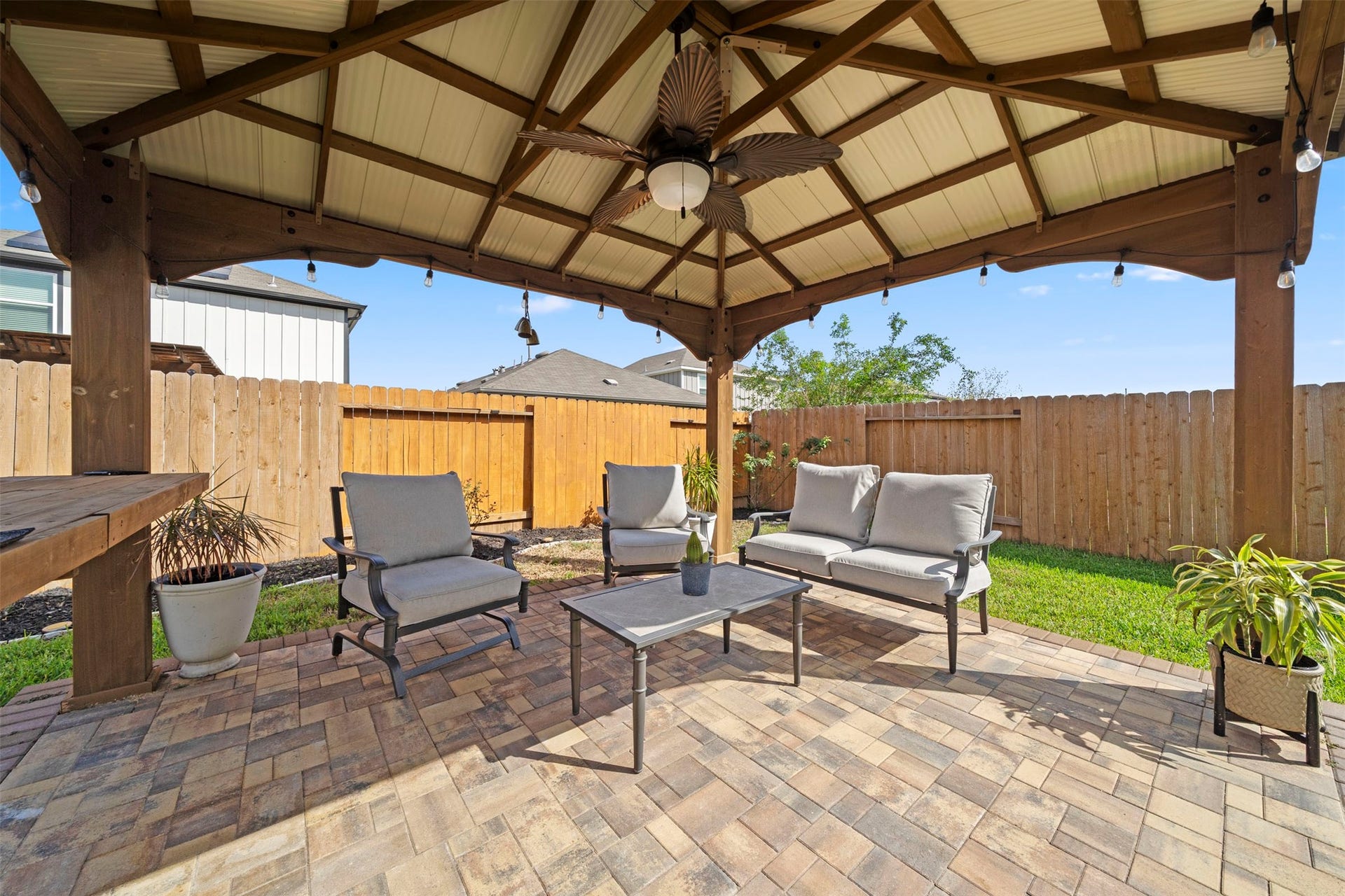 6318 Franklin View Lane, Houston, TX 77084 6318 Franklin View Lane, Houston, TX 77084