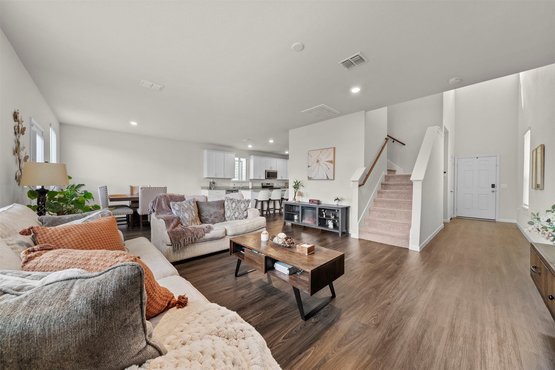 6318 Franklin View Lane, Houston, TX 77084 6318 Franklin View Lane, Houston, TX 77084