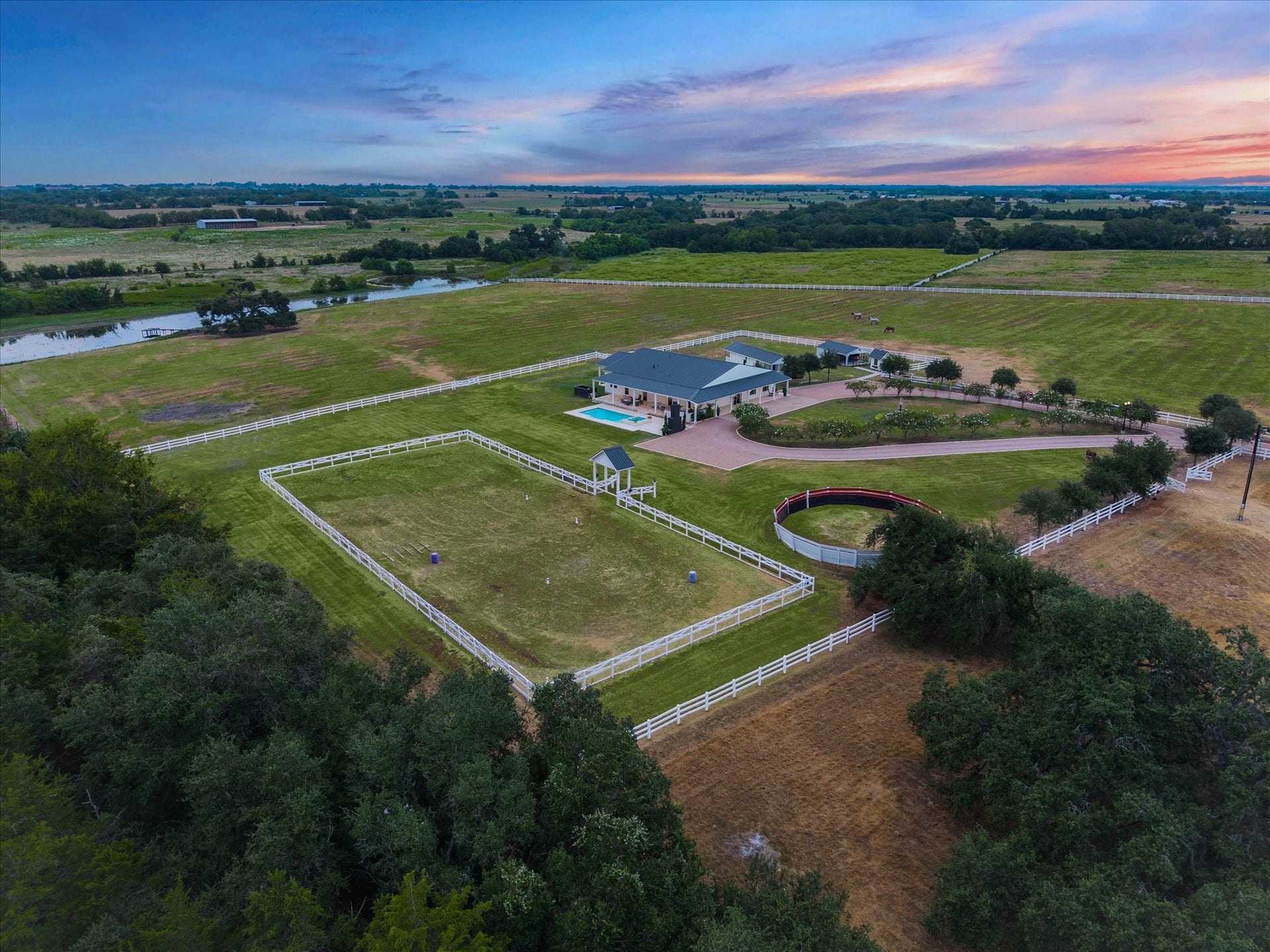 4050 Fm 2714, Round Top, TX 78954 A truly exceptional offering for the discerning buyer, this remarkable property provides an extraordinary setting for recreation, equestrian pursuits, or simply refined country living. This property has something to delight everyone.