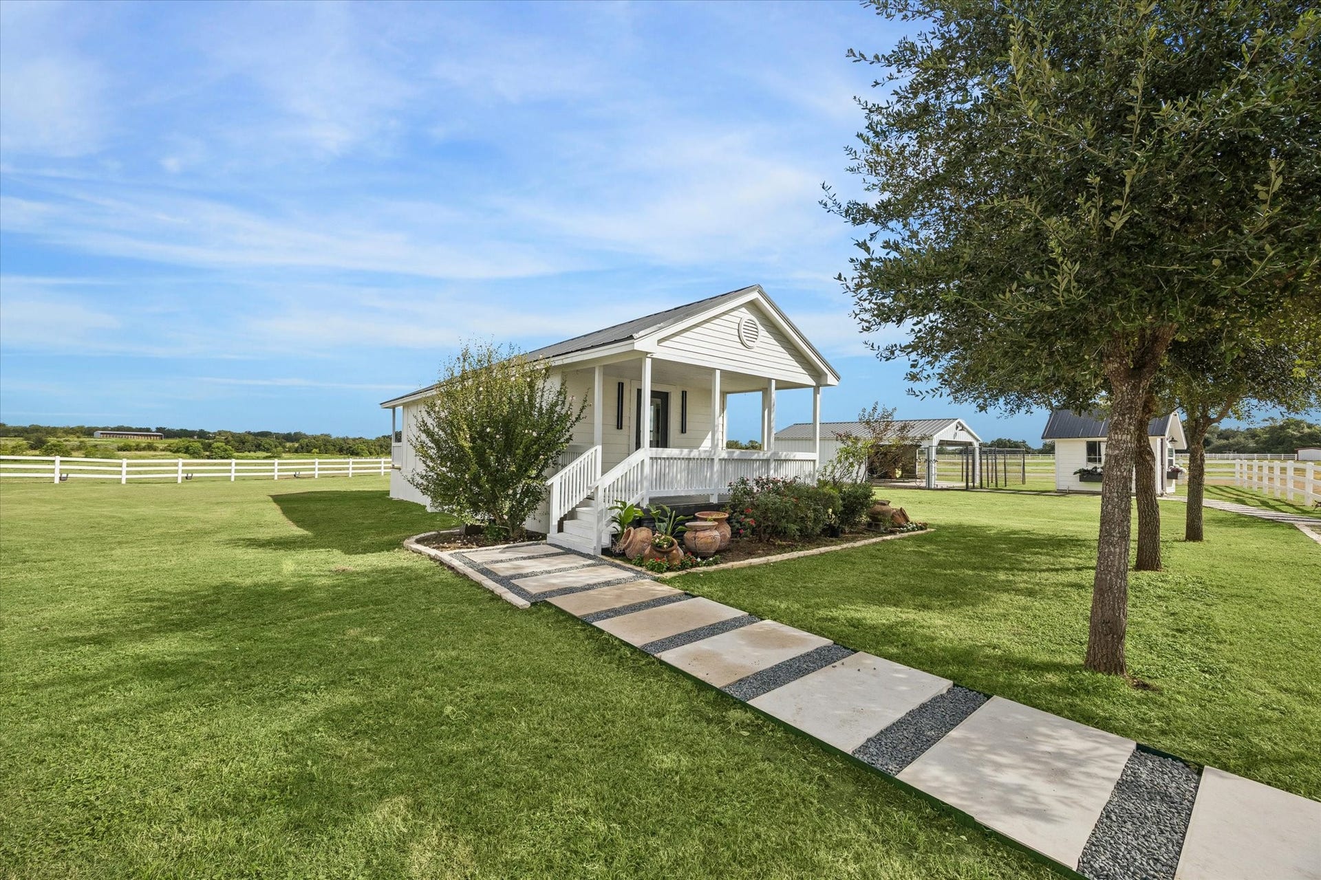4050 Fm 2714, Round Top, TX 78954 4050 Fm 2714, Round Top, TX 78954