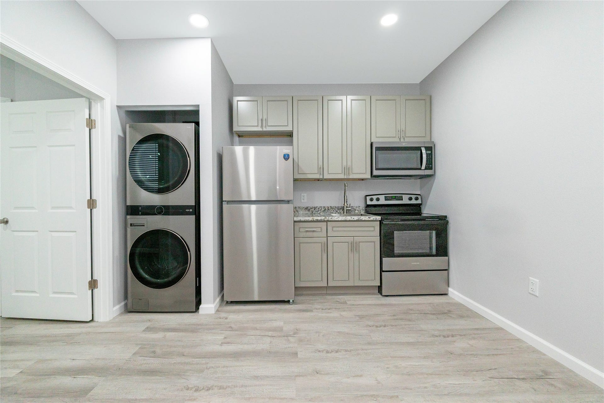 805 Avenue K, #b, Galveston, TX 77550 805 Avenue K, #b, Galveston, TX 77550