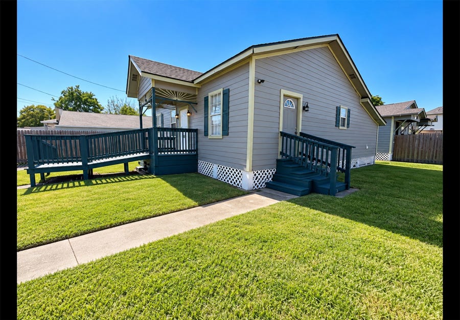 Property photo for 7517 N Main Street, Houston, TX