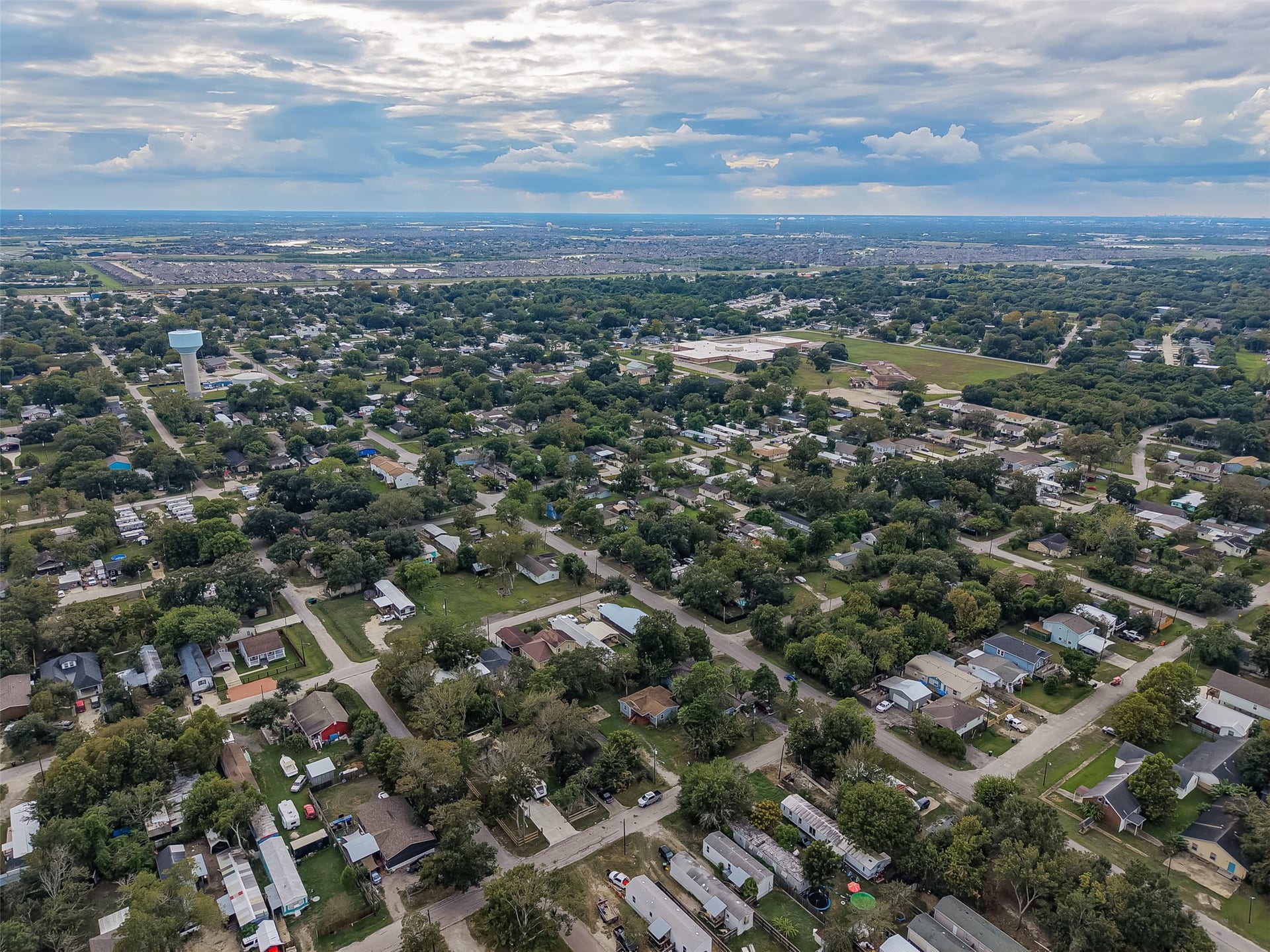 4447 5th Street, Bacliff, TX 77518 4447 5th Street, Bacliff, TX 77518