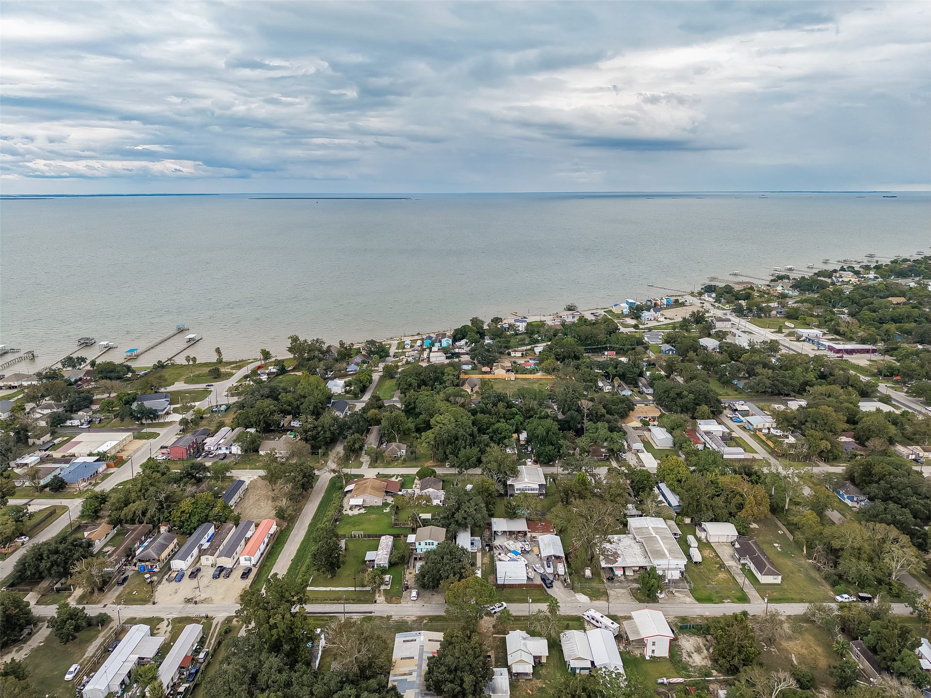 4447 5th Street, Bacliff, TX 77518 4447 5th Street, Bacliff, TX 77518