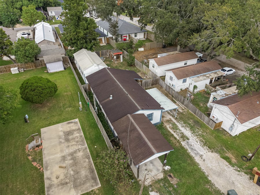 Property photo for 4447 5th Street, Bacliff, TX