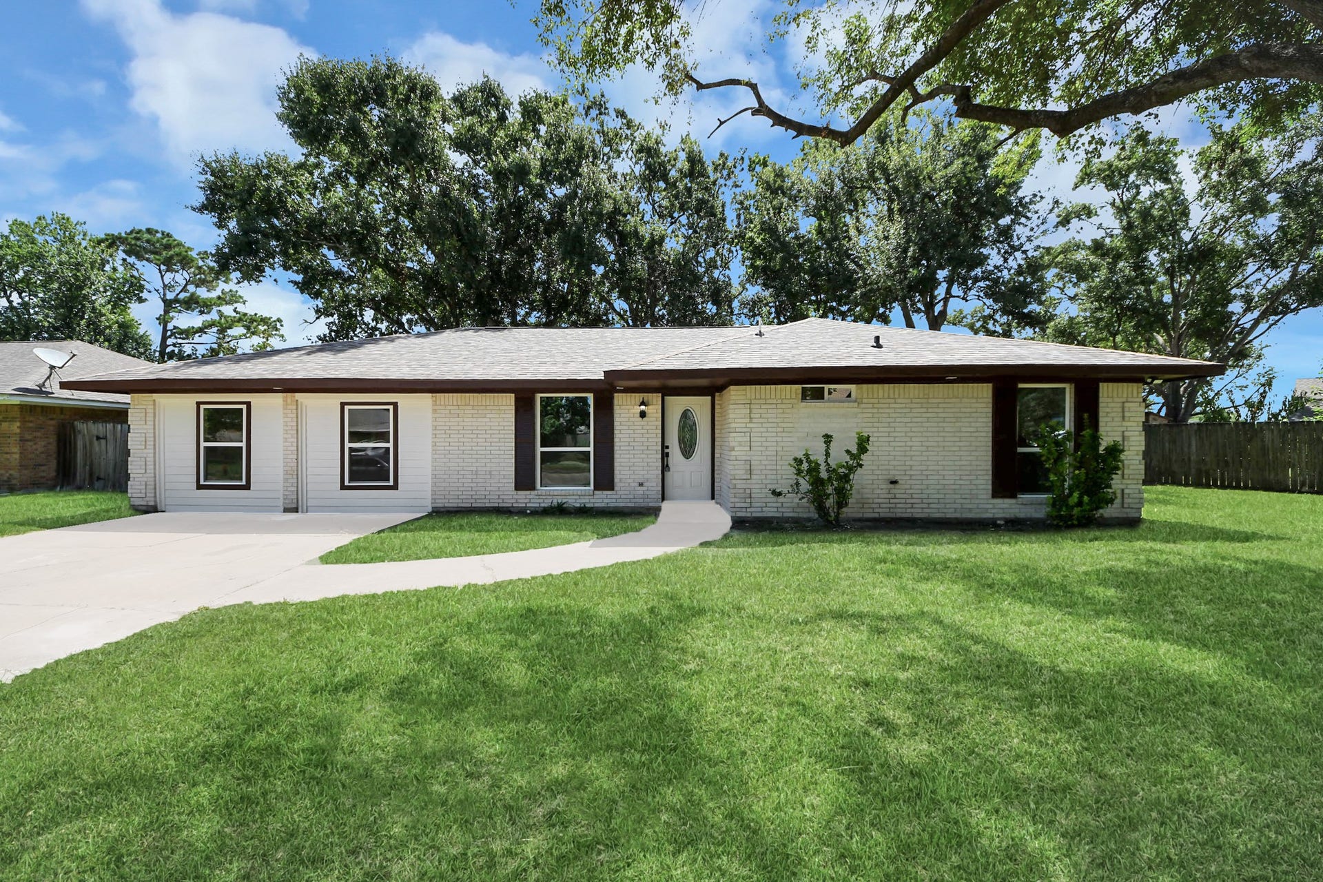 4703 Quail Hollow Drive, Baytown, TX 77521 4703 Quail Hollow Drive, Baytown, TX 77521