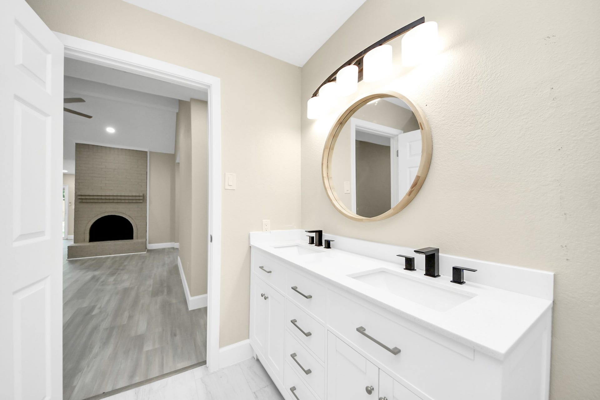 4703 Quail Hollow Drive, Baytown, TX 77521 4703 Quail Hollow Drive, Baytown, TX 77521