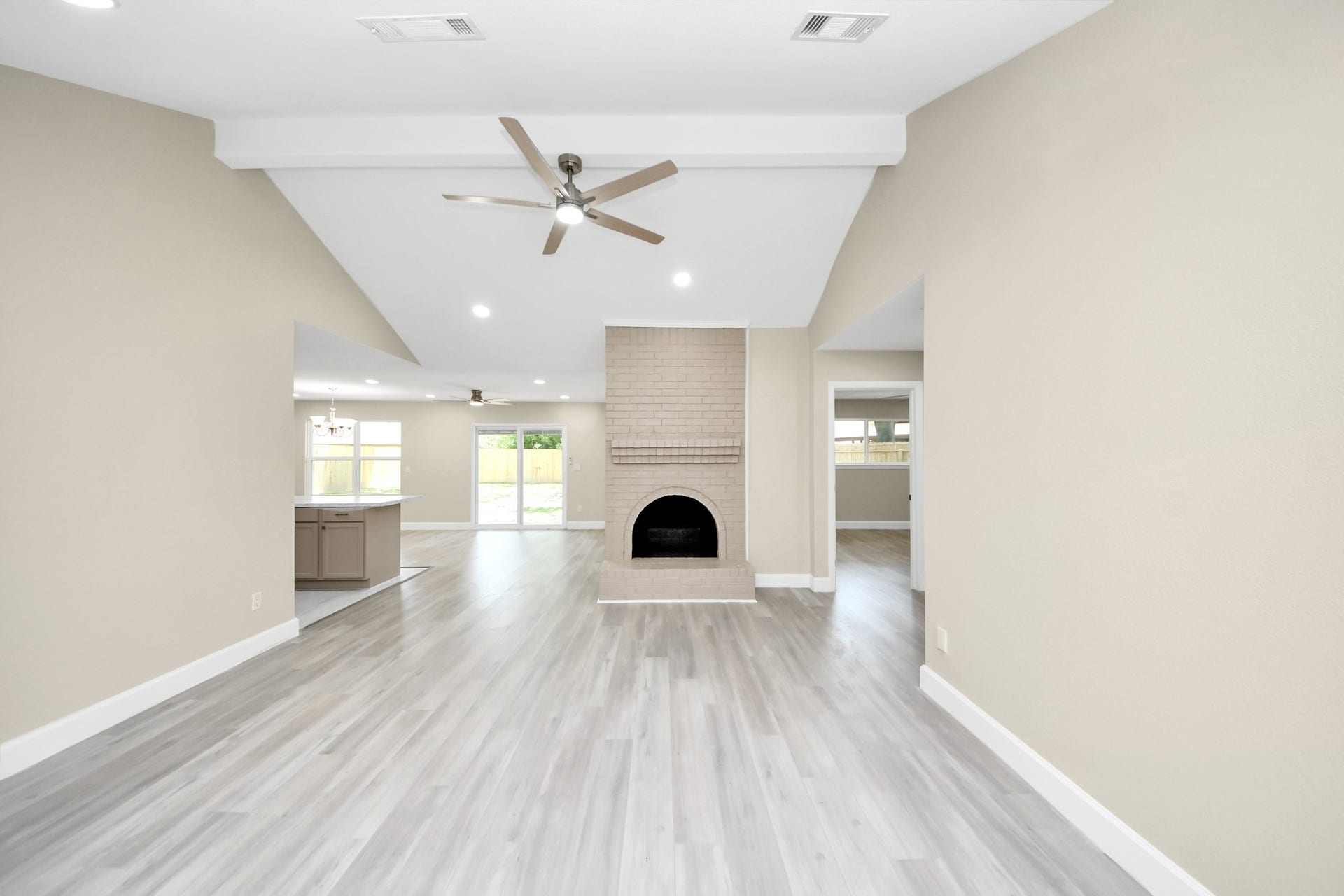 4703 Quail Hollow Drive, Baytown, TX 77521 4703 Quail Hollow Drive, Baytown, TX 77521