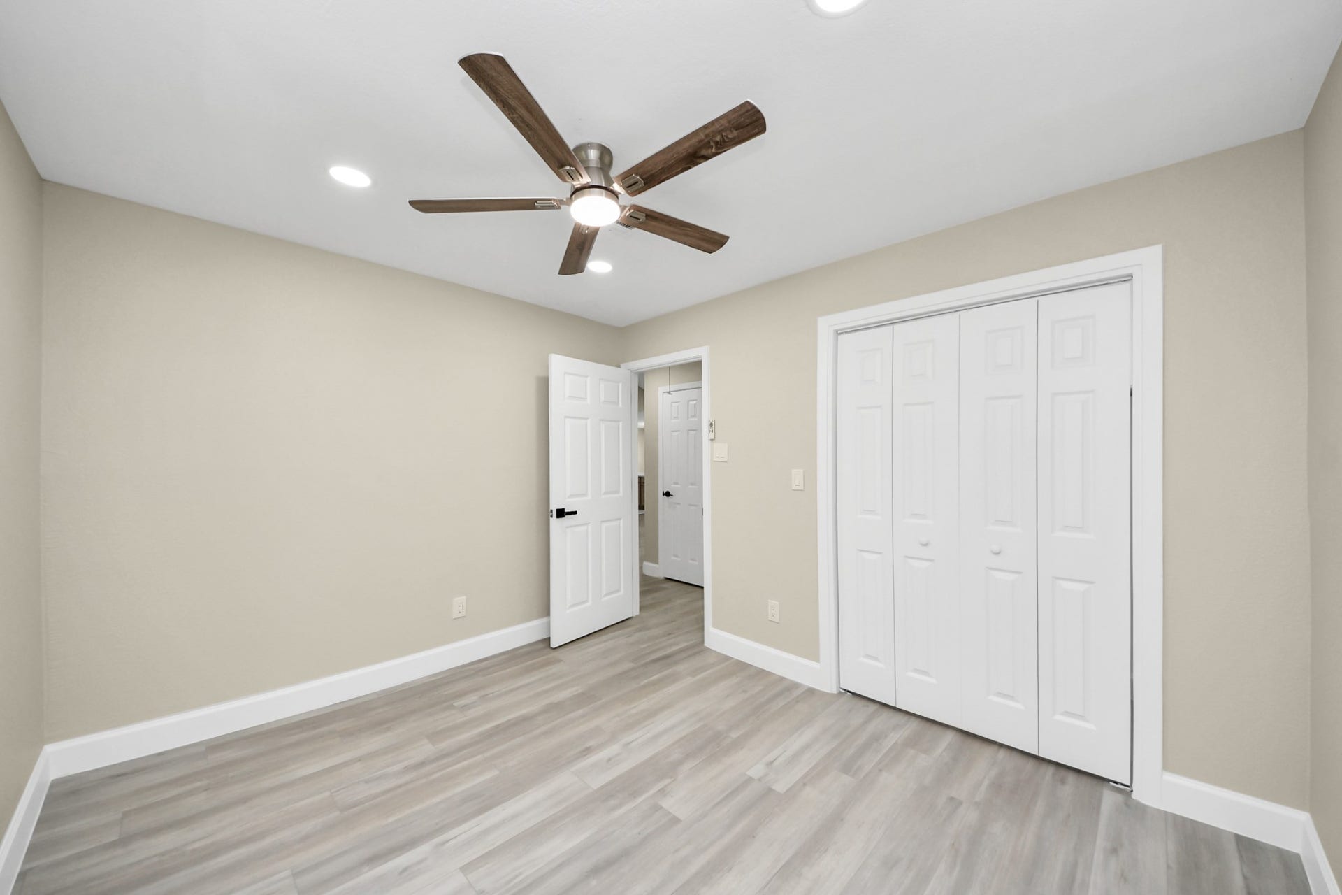 4703 Quail Hollow Drive, Baytown, TX 77521 4703 Quail Hollow Drive, Baytown, TX 77521