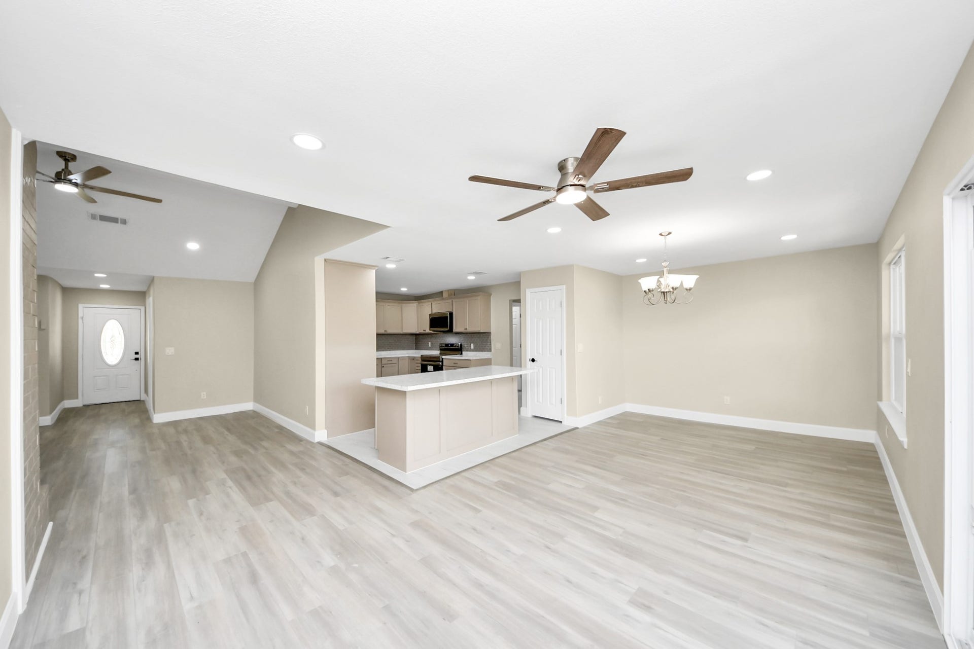 4703 Quail Hollow Drive, Baytown, TX 77521 4703 Quail Hollow Drive, Baytown, TX 77521