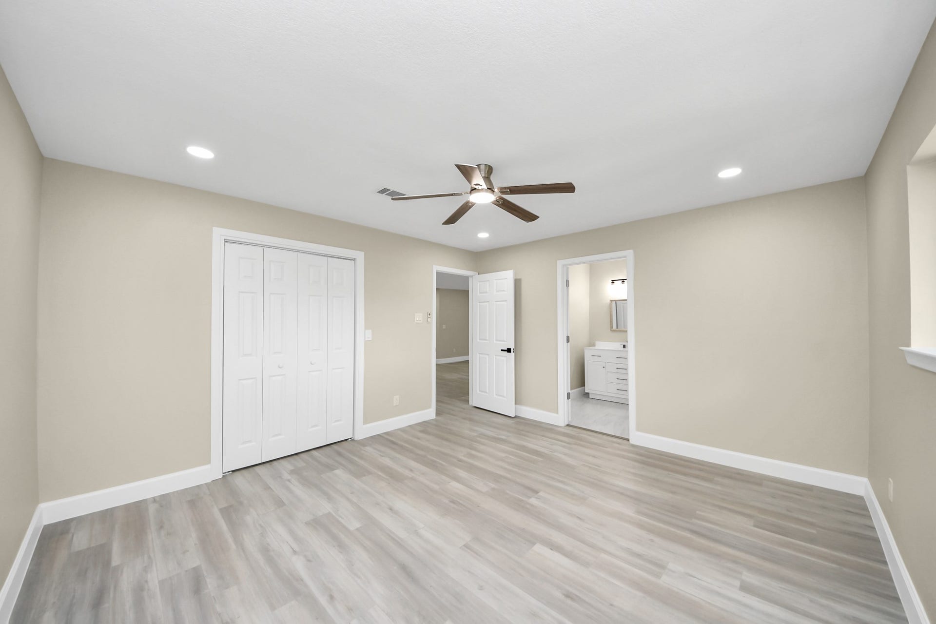 4703 Quail Hollow Drive, Baytown, TX 77521 4703 Quail Hollow Drive, Baytown, TX 77521