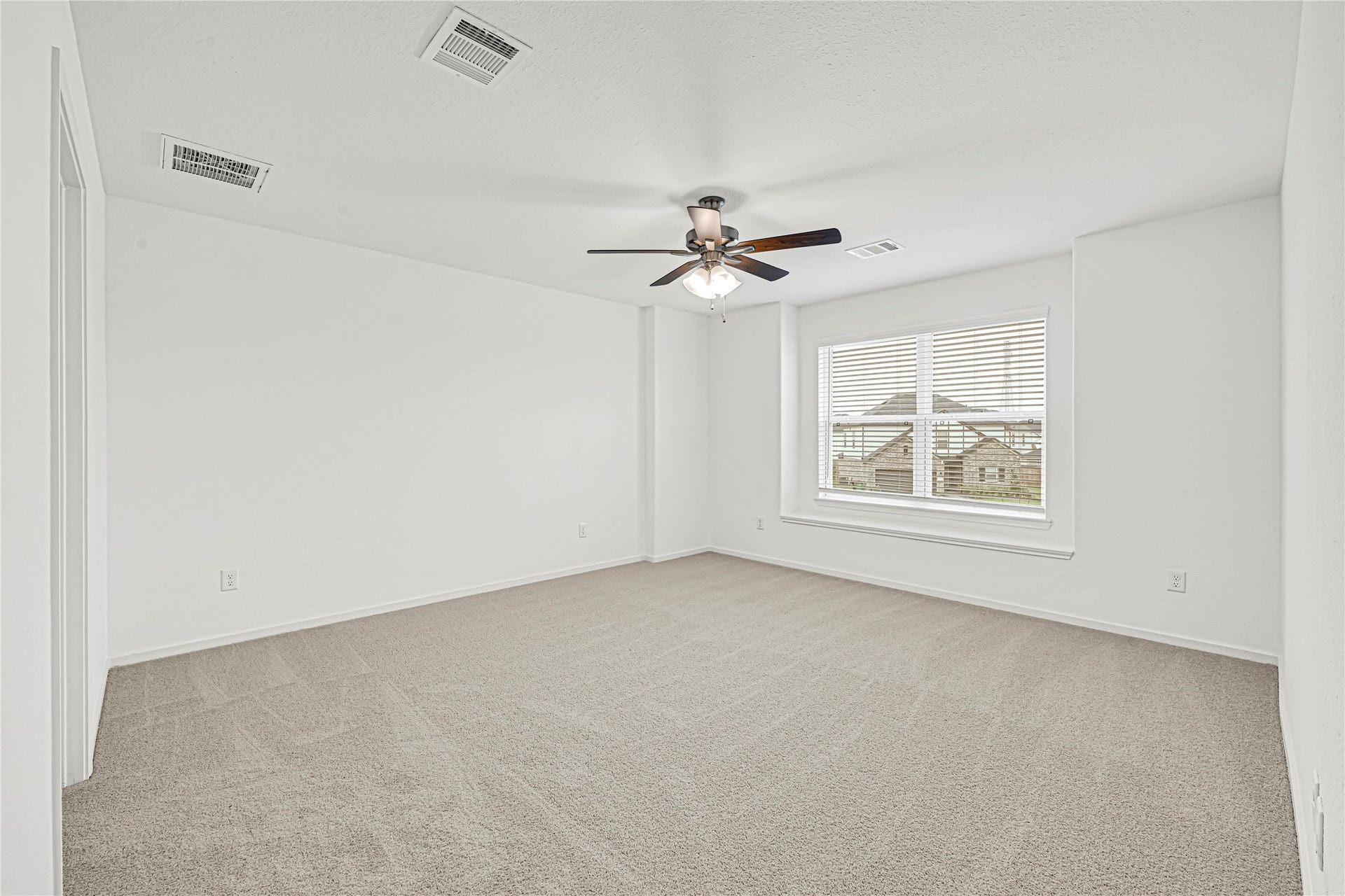 2106 Rosillo Brook Drive, Baytown, TX 77521