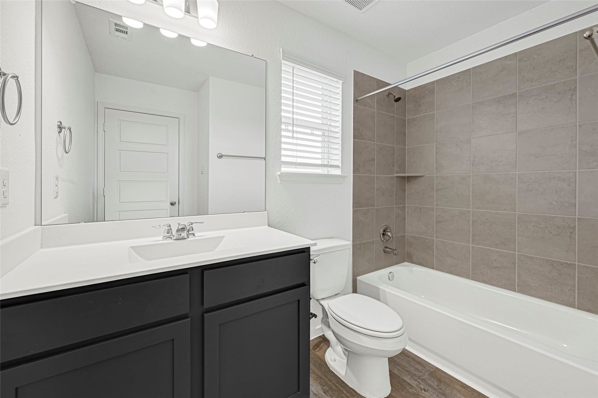 2106 Rosillo Brook Drive, Baytown, TX 77521