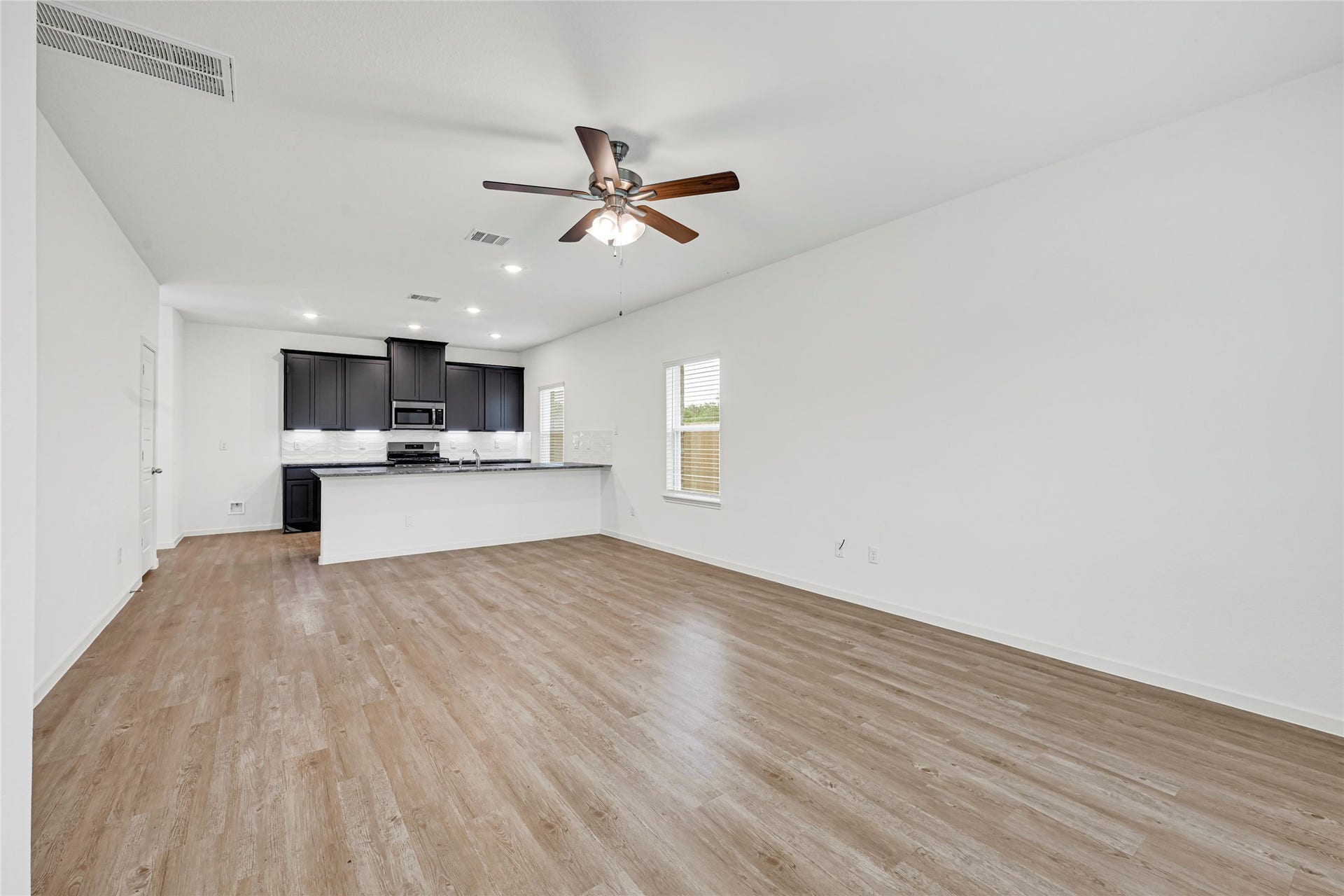 2106 Rosillo Brook Drive, Baytown, TX 77521
