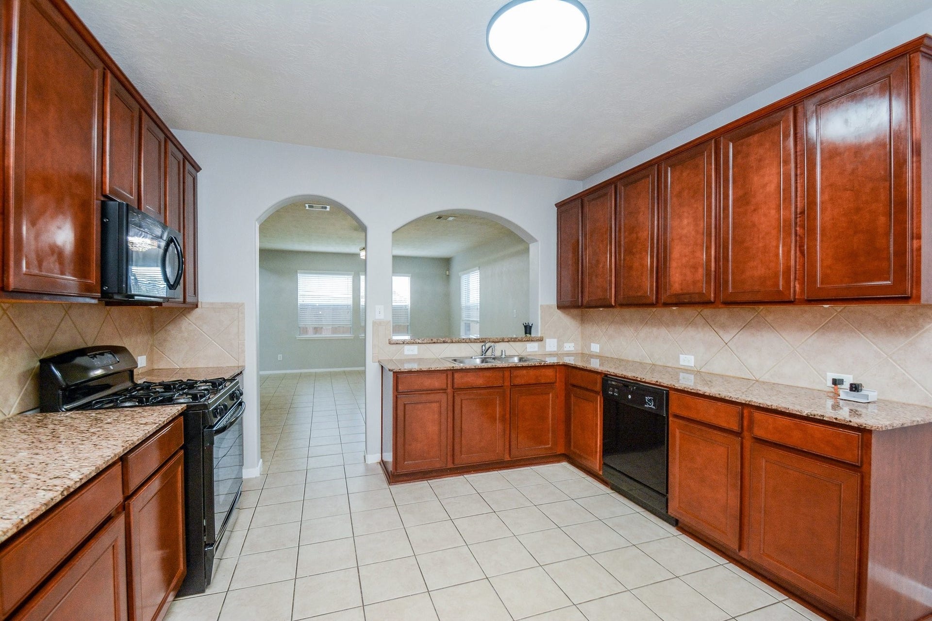 6911 Kamiah Court, Houston, TX 77040 6911 Kamiah Court, Houston, TX 77040