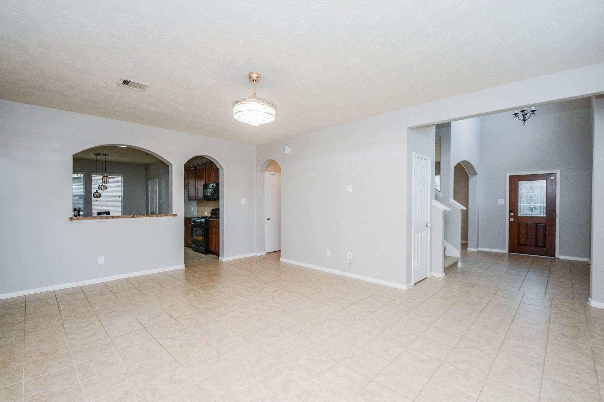 6911 Kamiah Court, Houston, TX 77040 6911 Kamiah Court, Houston, TX 77040