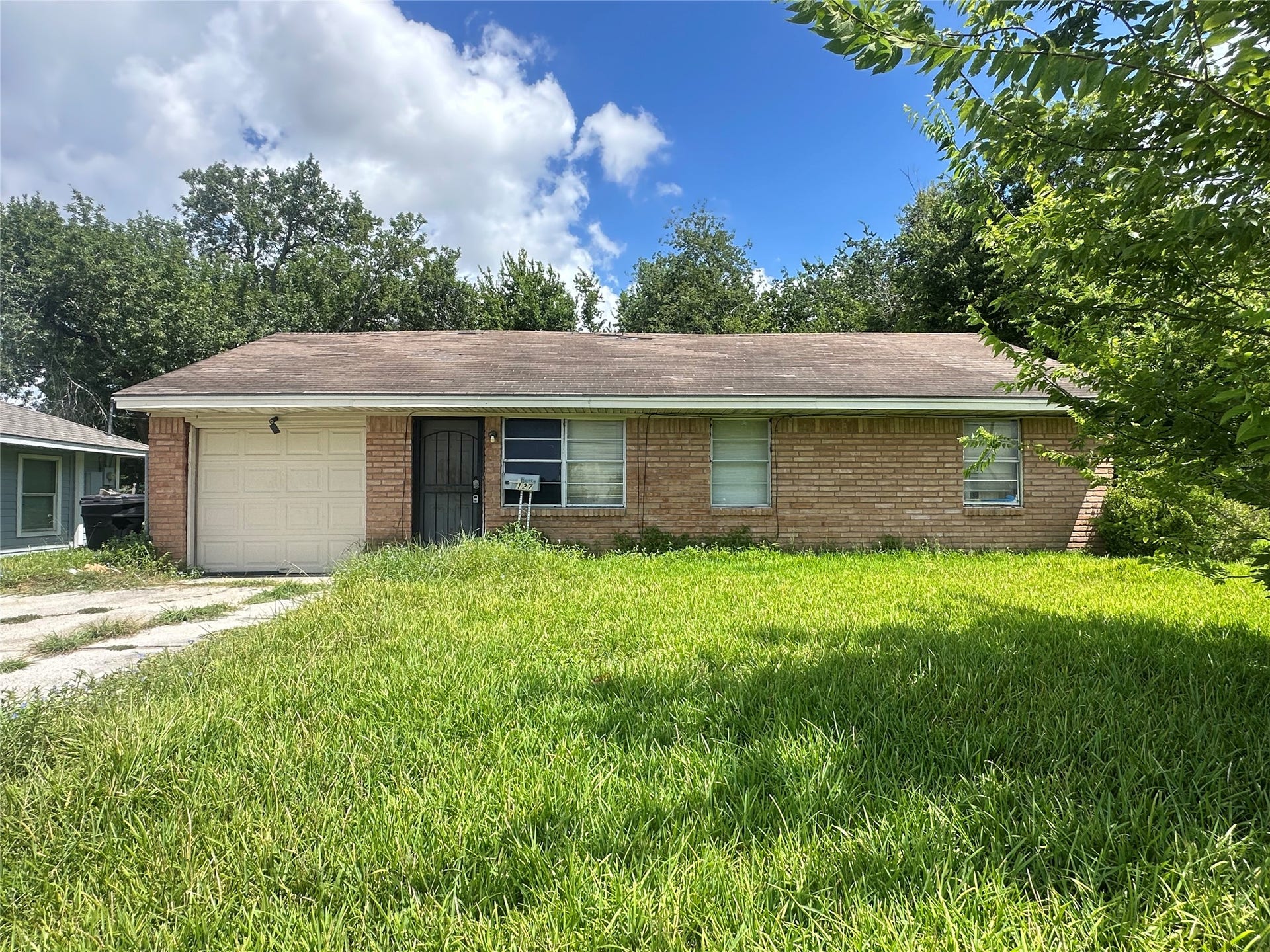 3127 Groton Drive, Houston, TX 77051