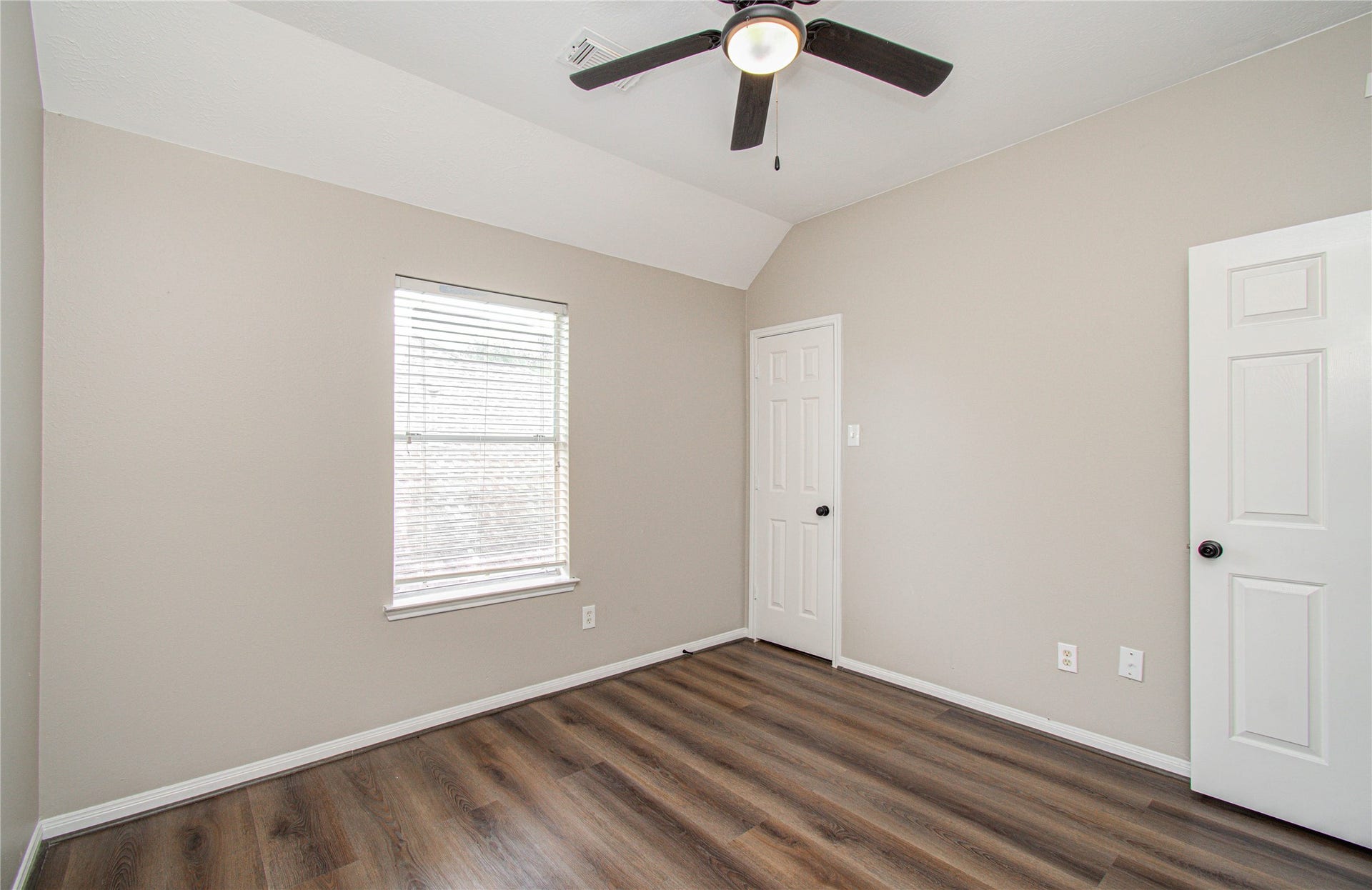 6801 Paigetree Lane, Pearland, TX 77584 6801 Paigetree Lane, Pearland, TX 77584
