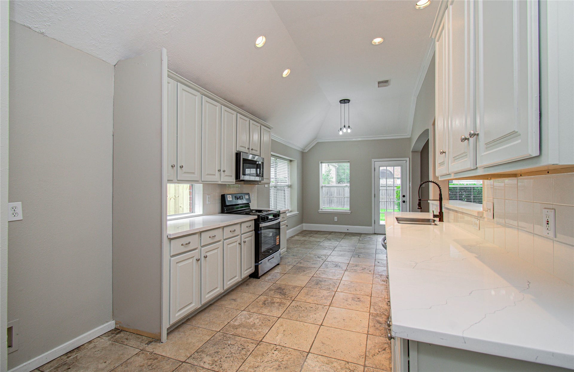 6801 Paigetree Lane, Pearland, TX 77584 6801 Paigetree Lane, Pearland, TX 77584