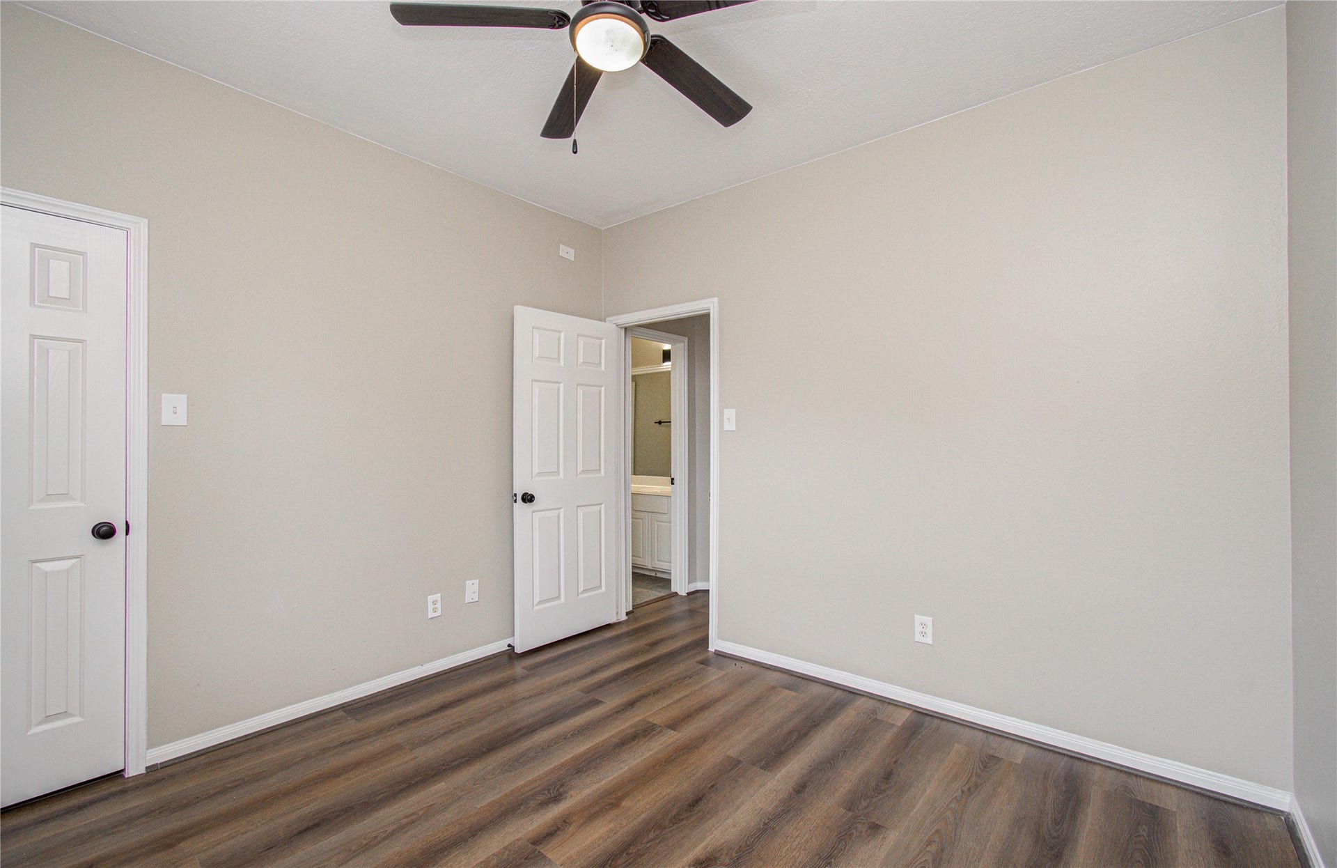 6801 Paigetree Lane, Pearland, TX 77584 6801 Paigetree Lane, Pearland, TX 77584