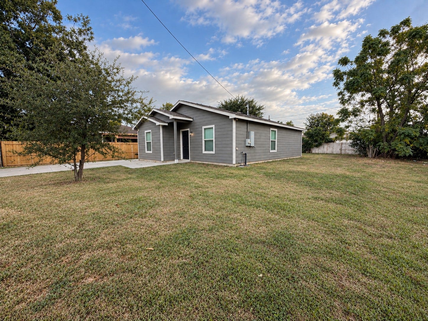 Corner view of the home.