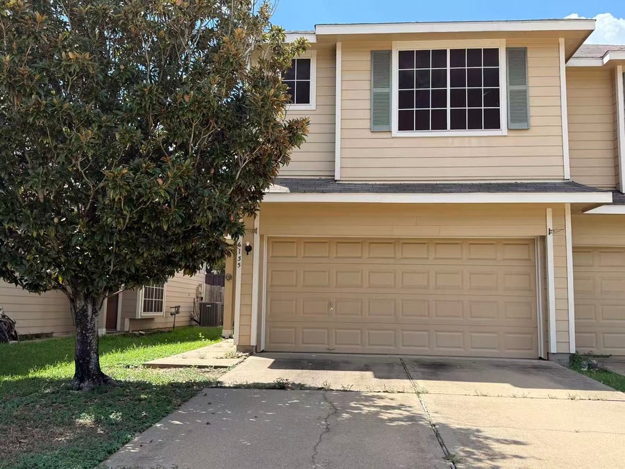 Property photo for 6135 MORNINGSHIRE LN, Houston, TX