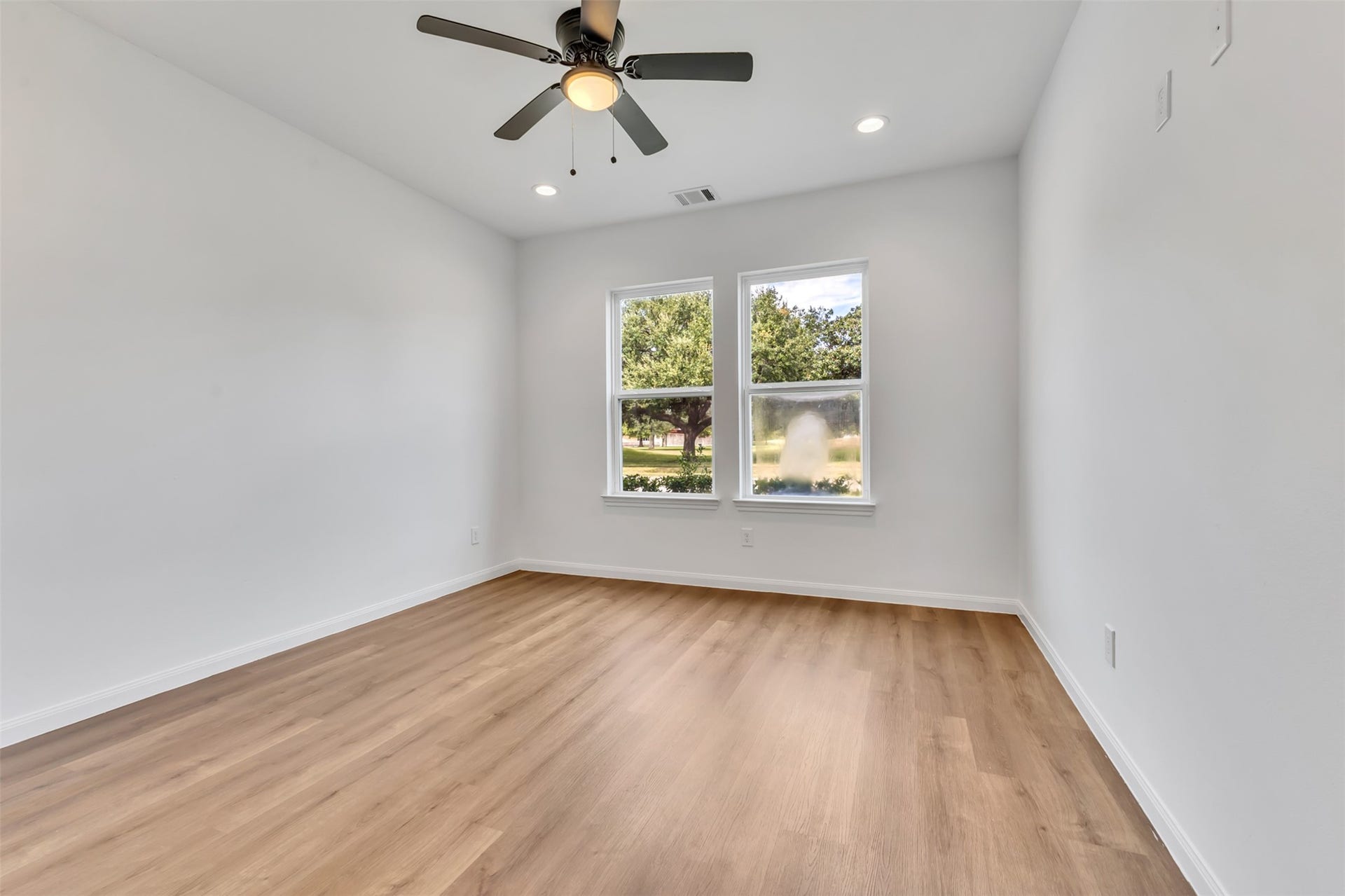 6405 Carver Avenue, Texas City, TX 77591