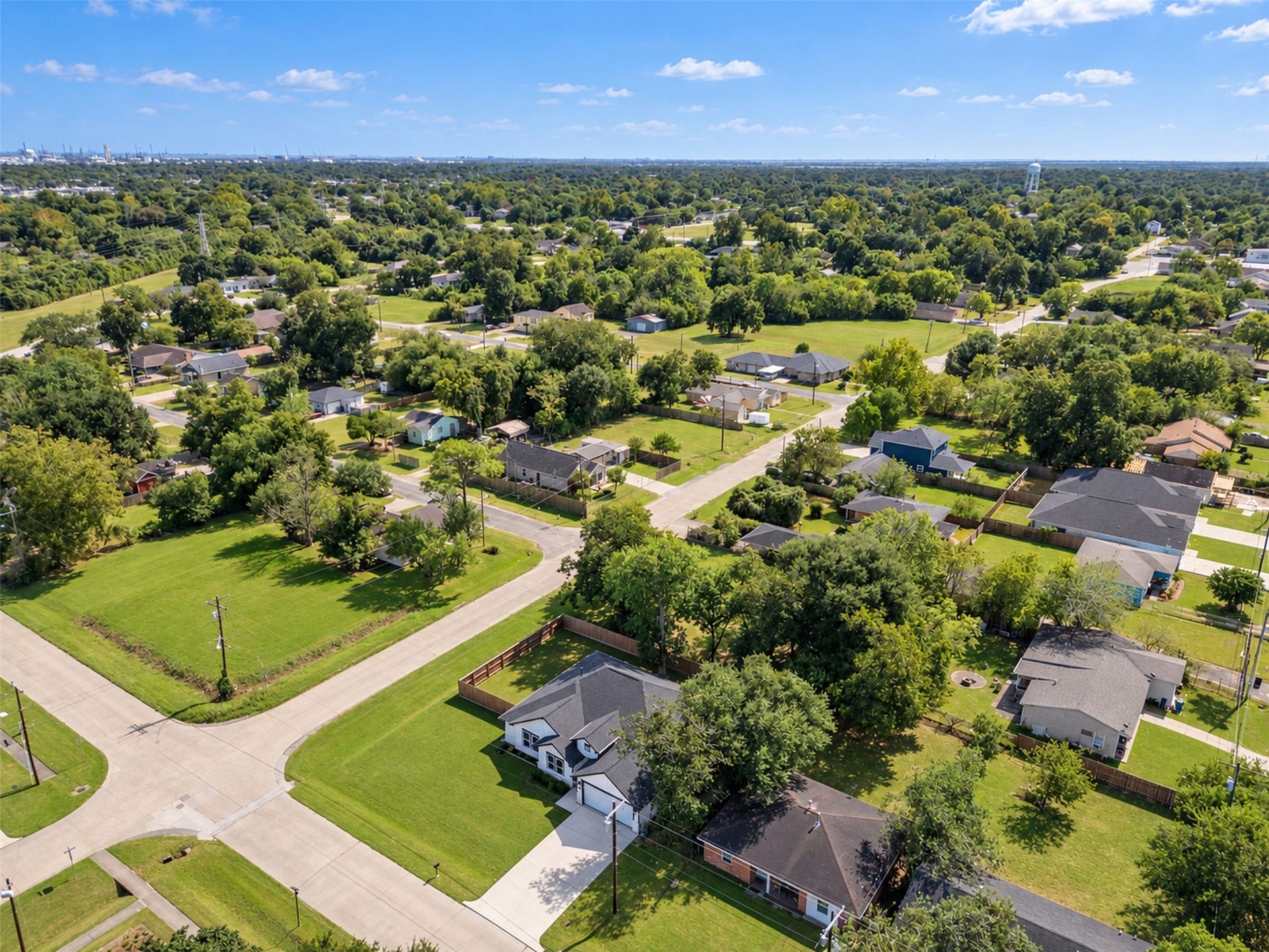 6405 Carver Avenue, Texas City, TX 77591