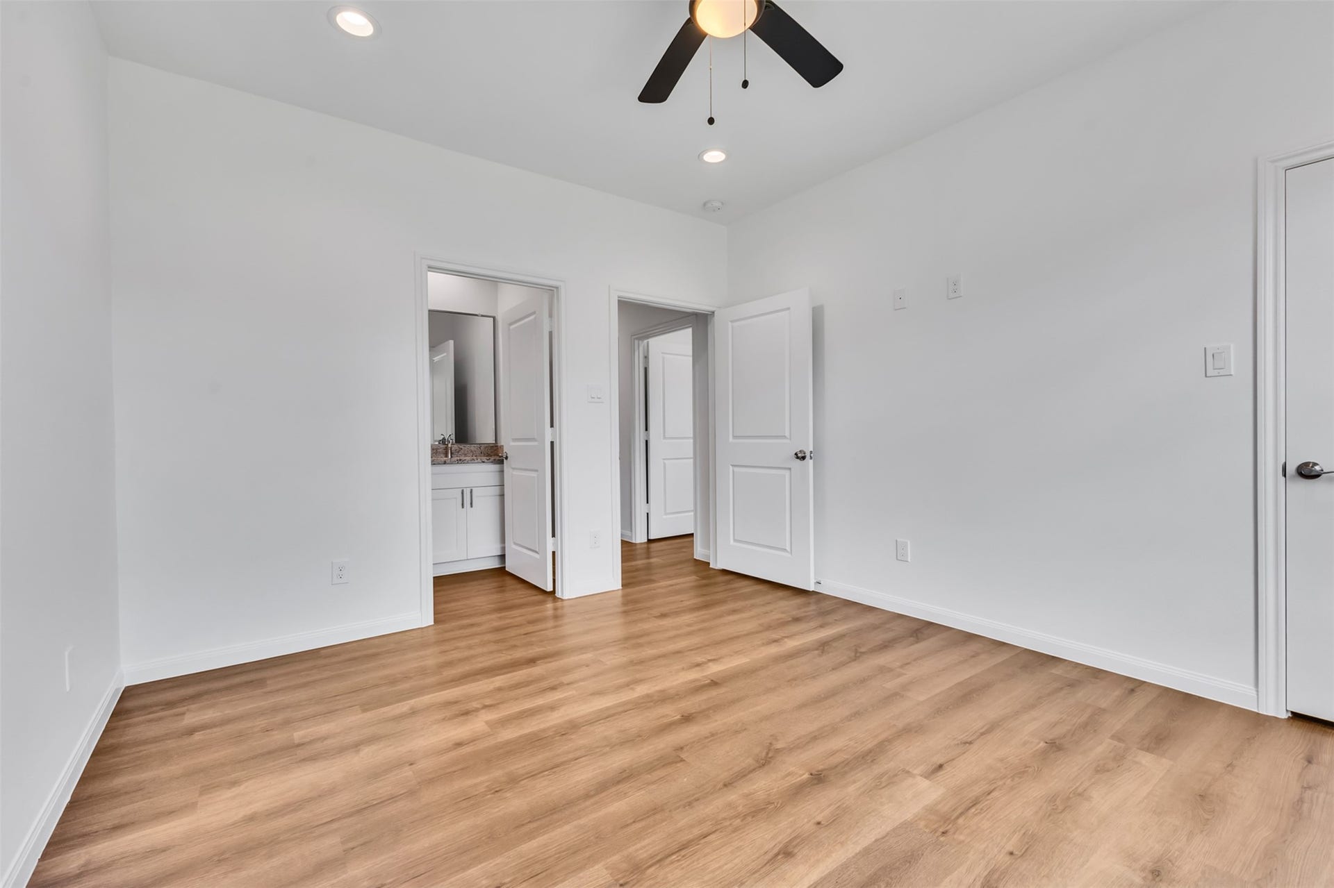 6405 Carver Avenue, Texas City, TX 77591