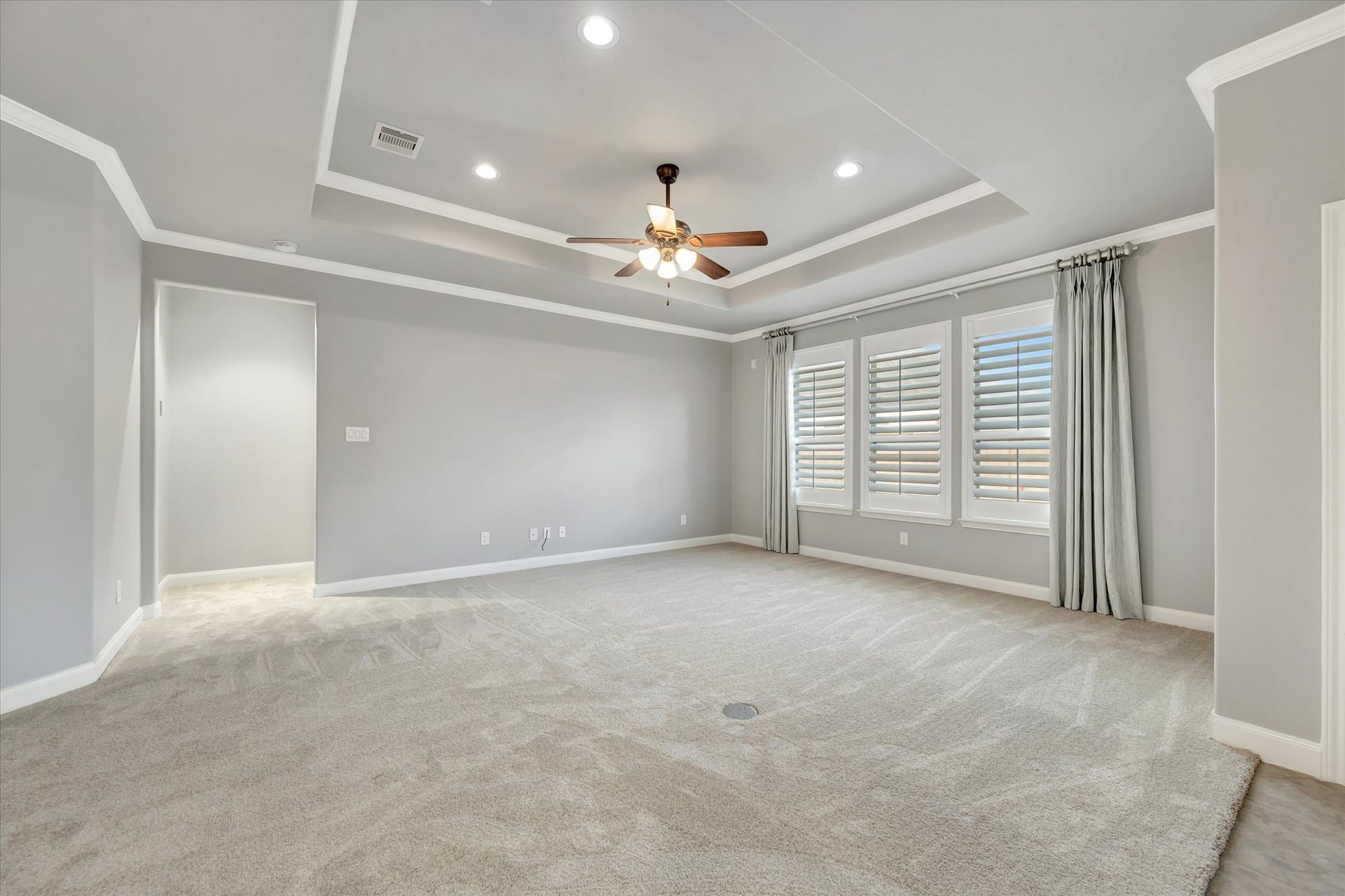 1541 Tuscan Village Drive, League City, TX 77573 1541 Tuscan Village Drive, League City, TX 77573