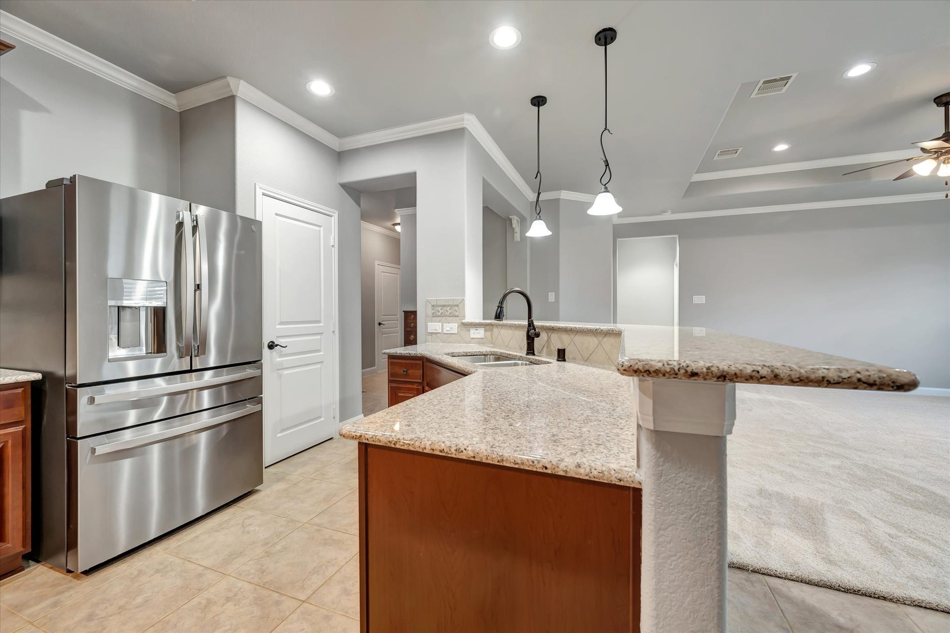 1541 Tuscan Village Drive, League City, TX 77573 1541 Tuscan Village Drive, League City, TX 77573