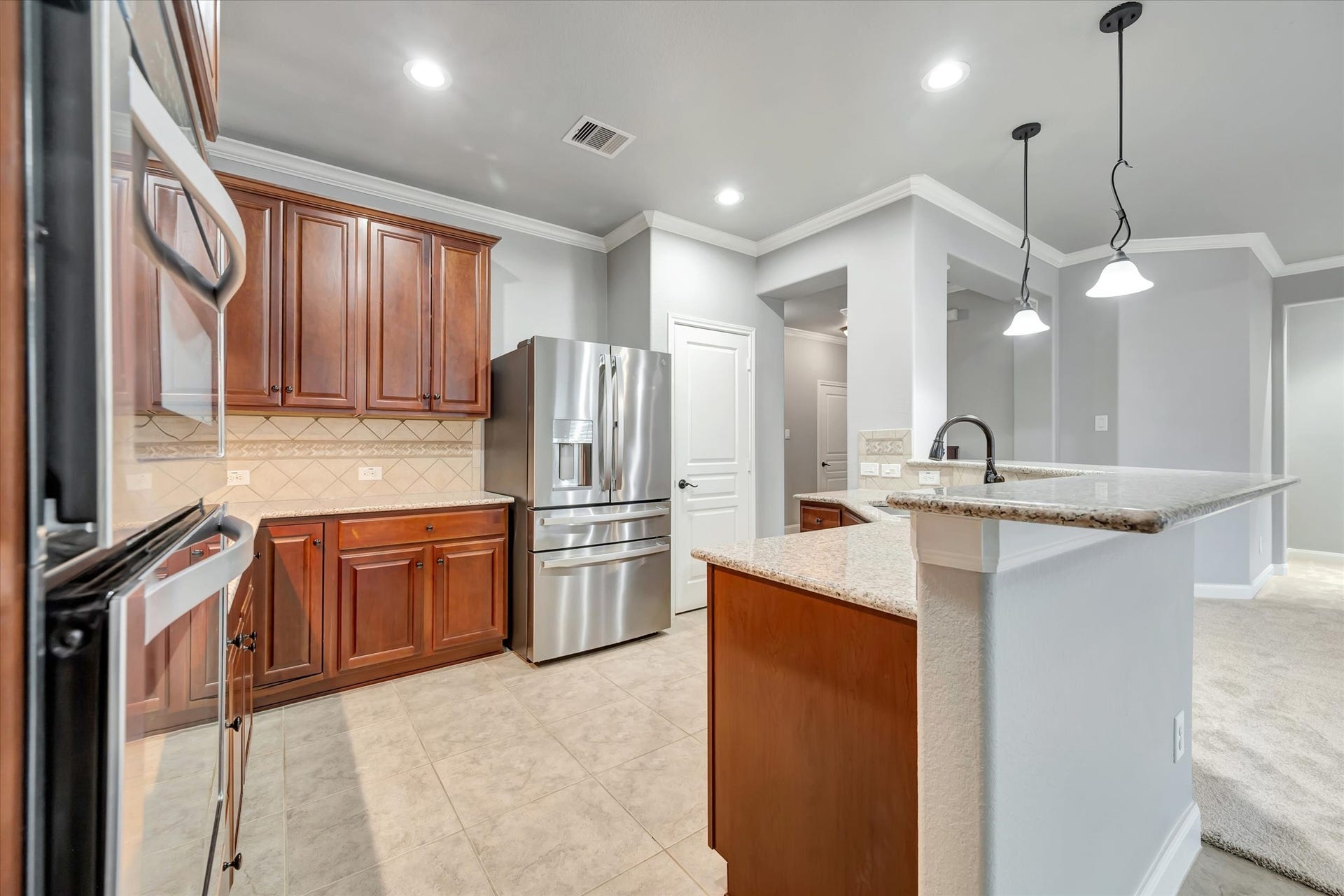 1541 Tuscan Village Drive, League City, TX 77573 1541 Tuscan Village Drive, League City, TX 77573