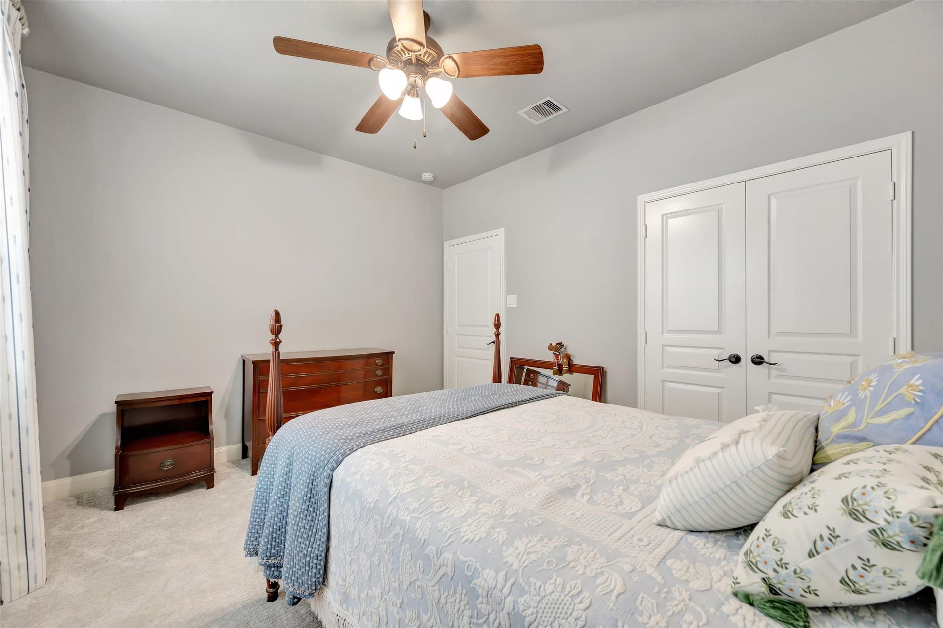 1541 Tuscan Village Drive, League City, TX 77573 1541 Tuscan Village Drive, League City, TX 77573