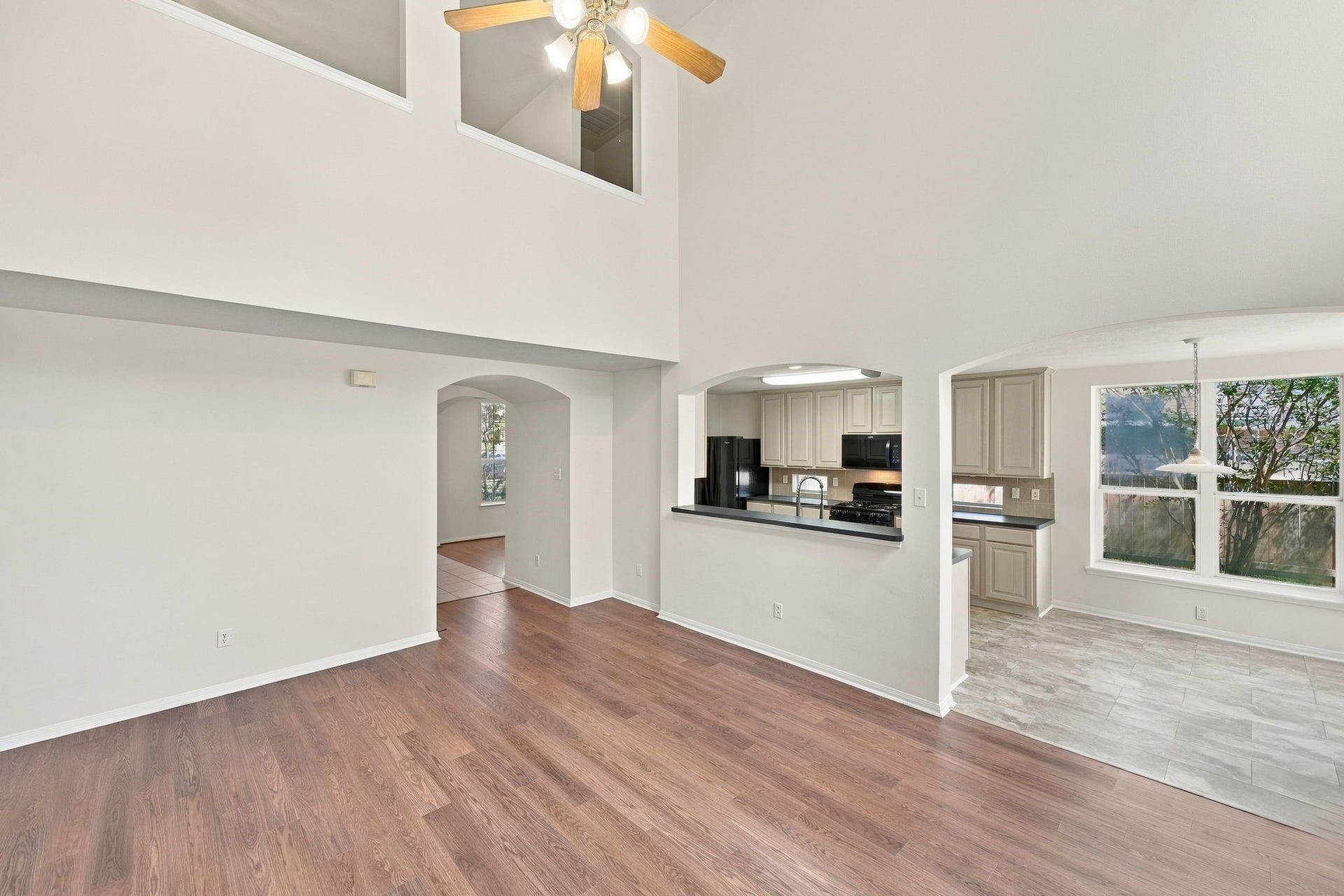 10 Orchid Grove Place, Conroe, TX 77385 10 Orchid Grove Place, Conroe, TX 77385