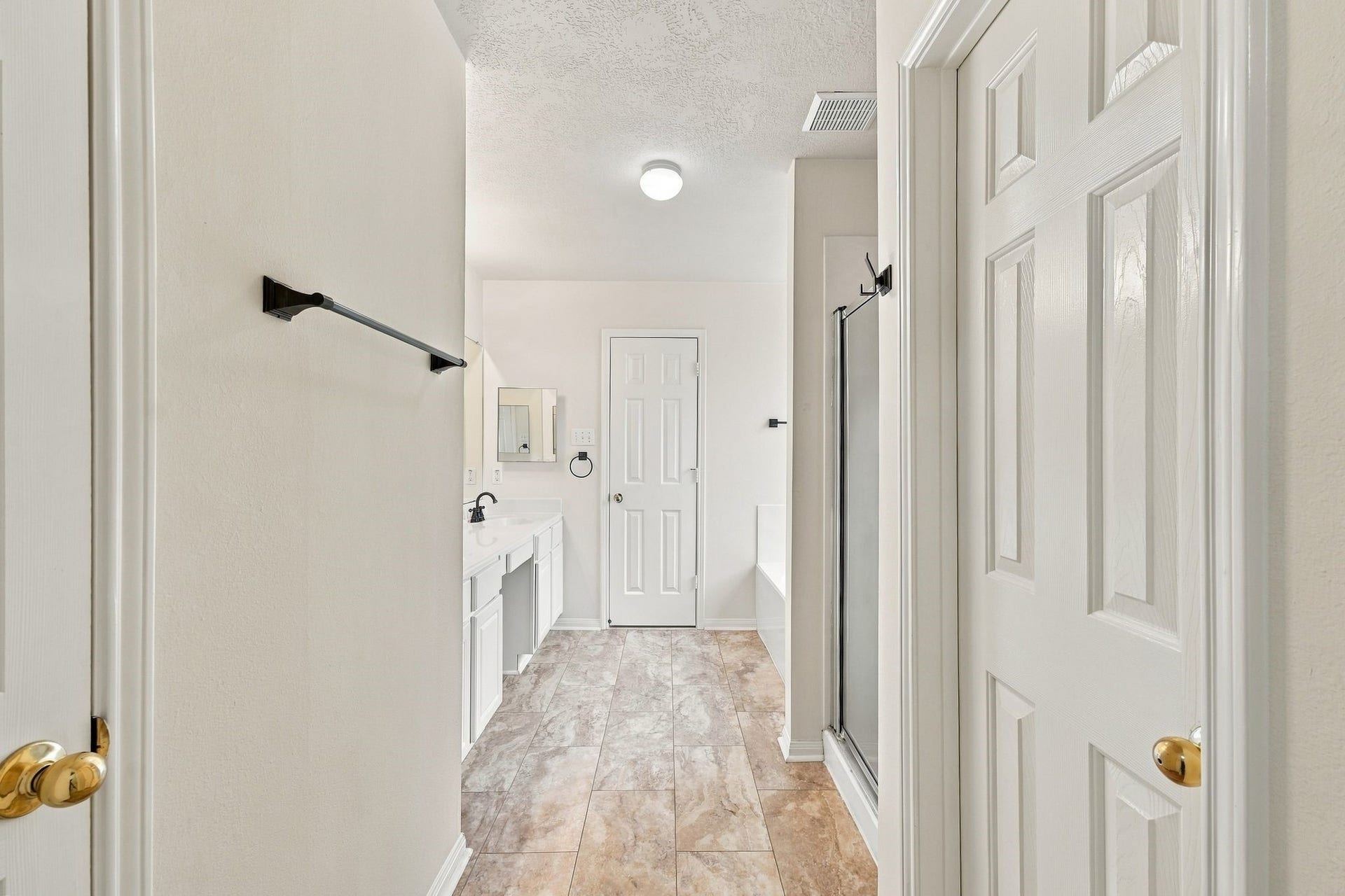 10 Orchid Grove Place, Conroe, TX 77385 10 Orchid Grove Place, Conroe, TX 77385