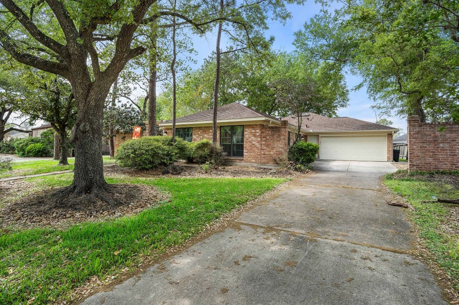 Property photo for 12110 Nova Drive, Houston, TX
