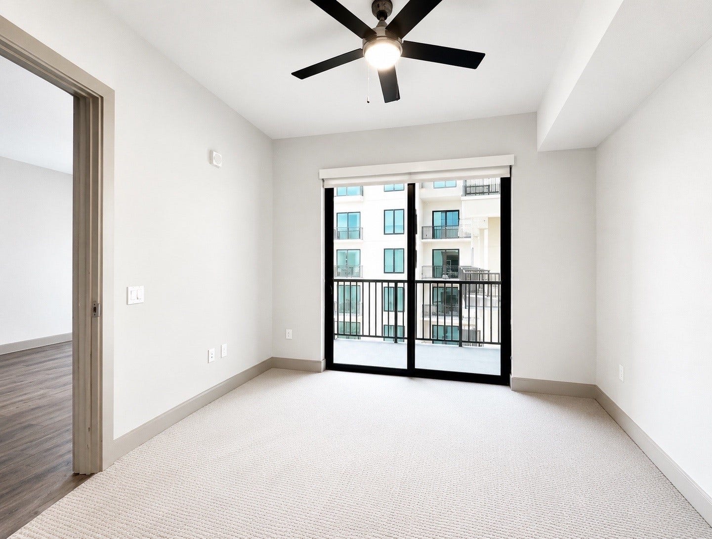 9787 Katy Freeway, #1601, Houston, TX 77024