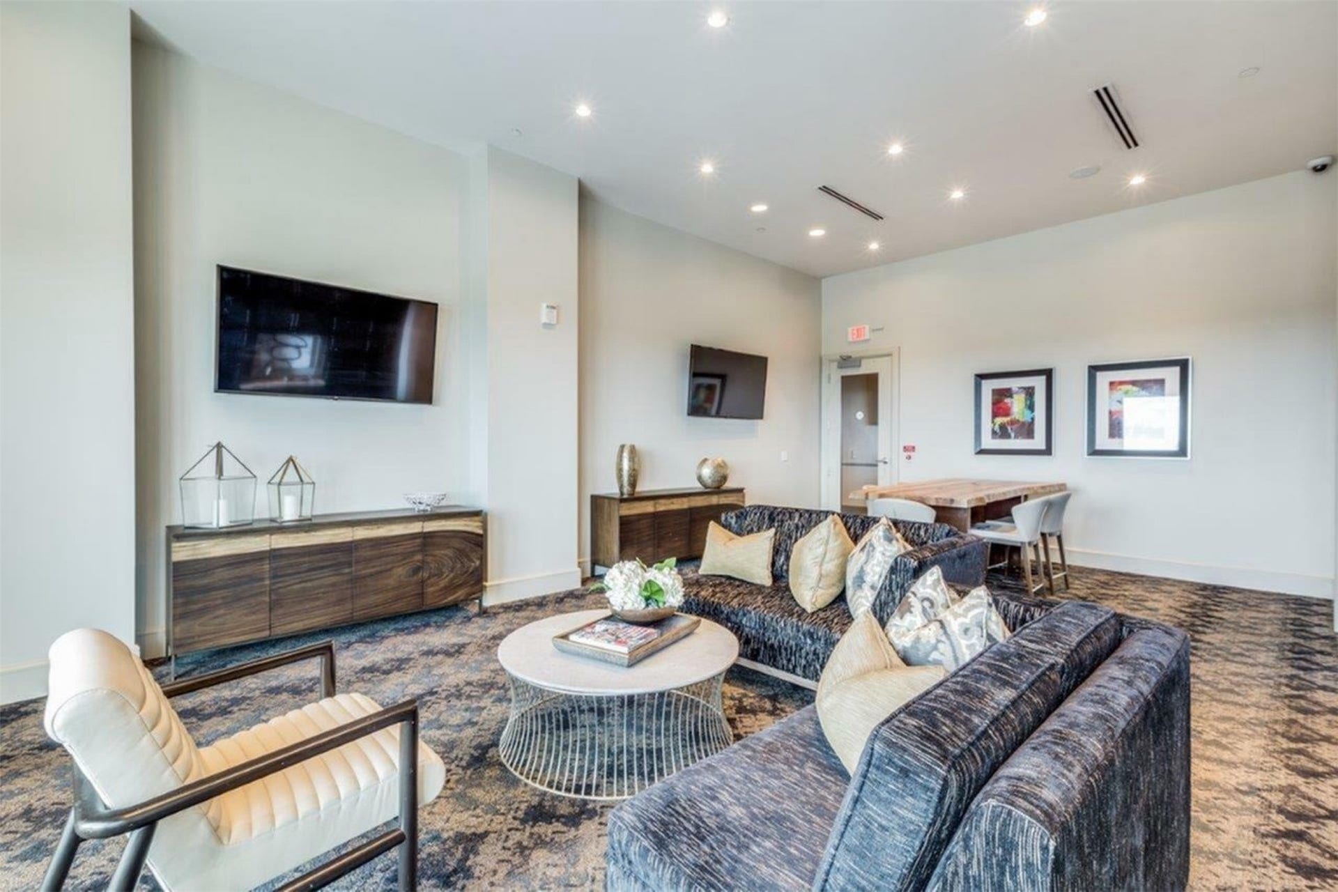 9787 Katy Freeway, #1601, Houston, TX 77024