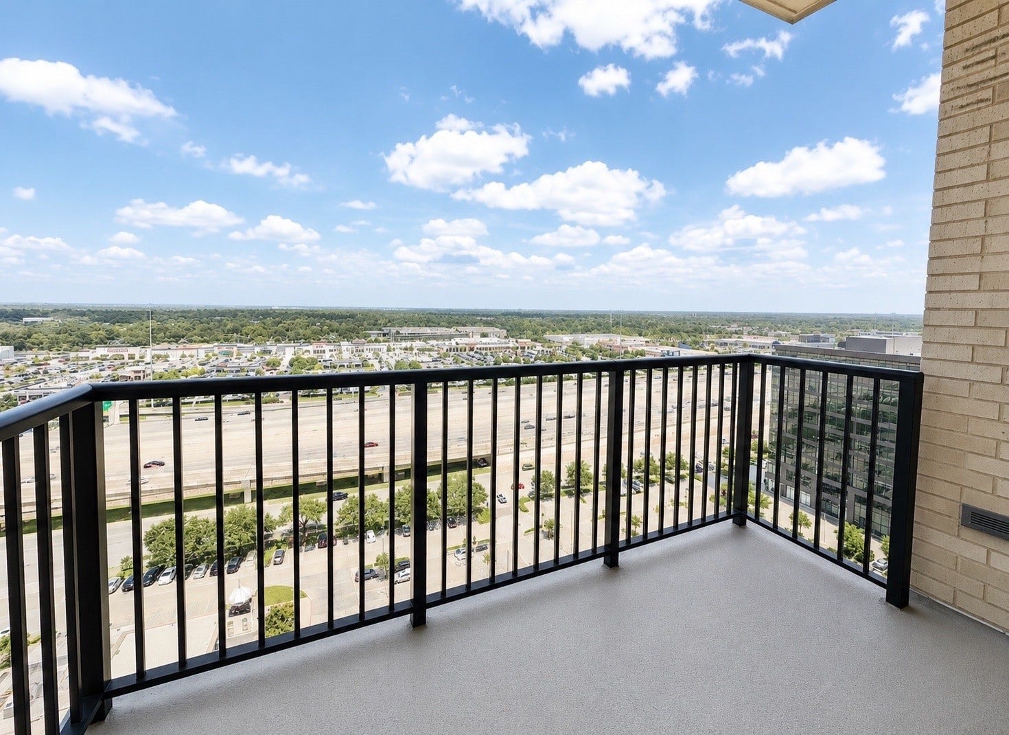 9787 Katy Freeway, #1601, Houston, TX 77024
