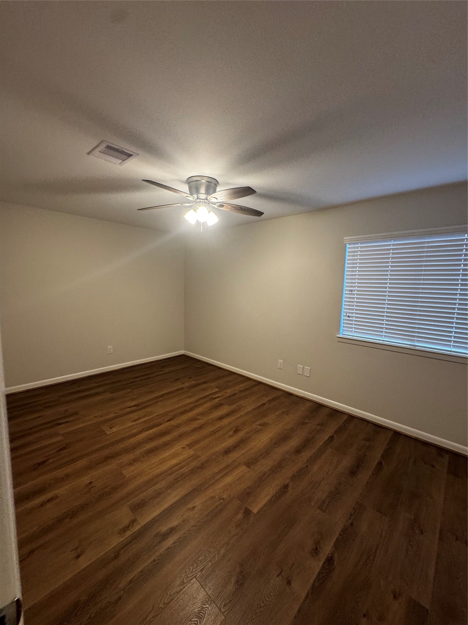 8807 Belle Glen Drive, Houston, TX 77099 8807 Belle Glen Drive, Houston, TX 77099