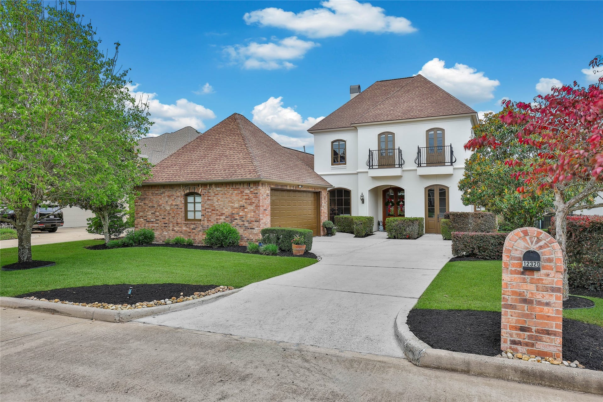 12320 White Oak Point, Conroe, TX 77304 12320 White Oak Point, Conroe, TX 77304