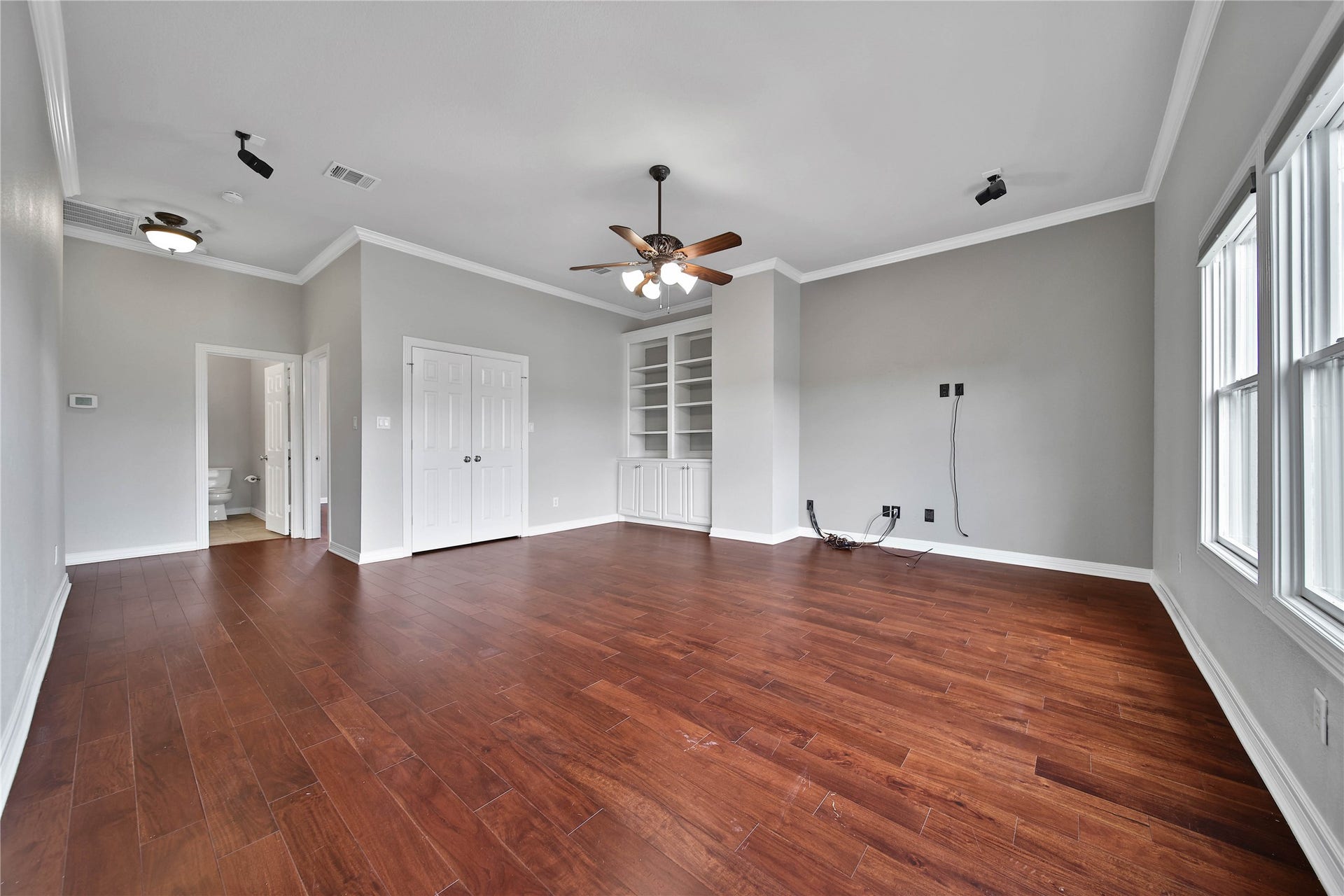 12320 White Oak Point, Conroe, TX 77304 12320 White Oak Point, Conroe, TX 77304