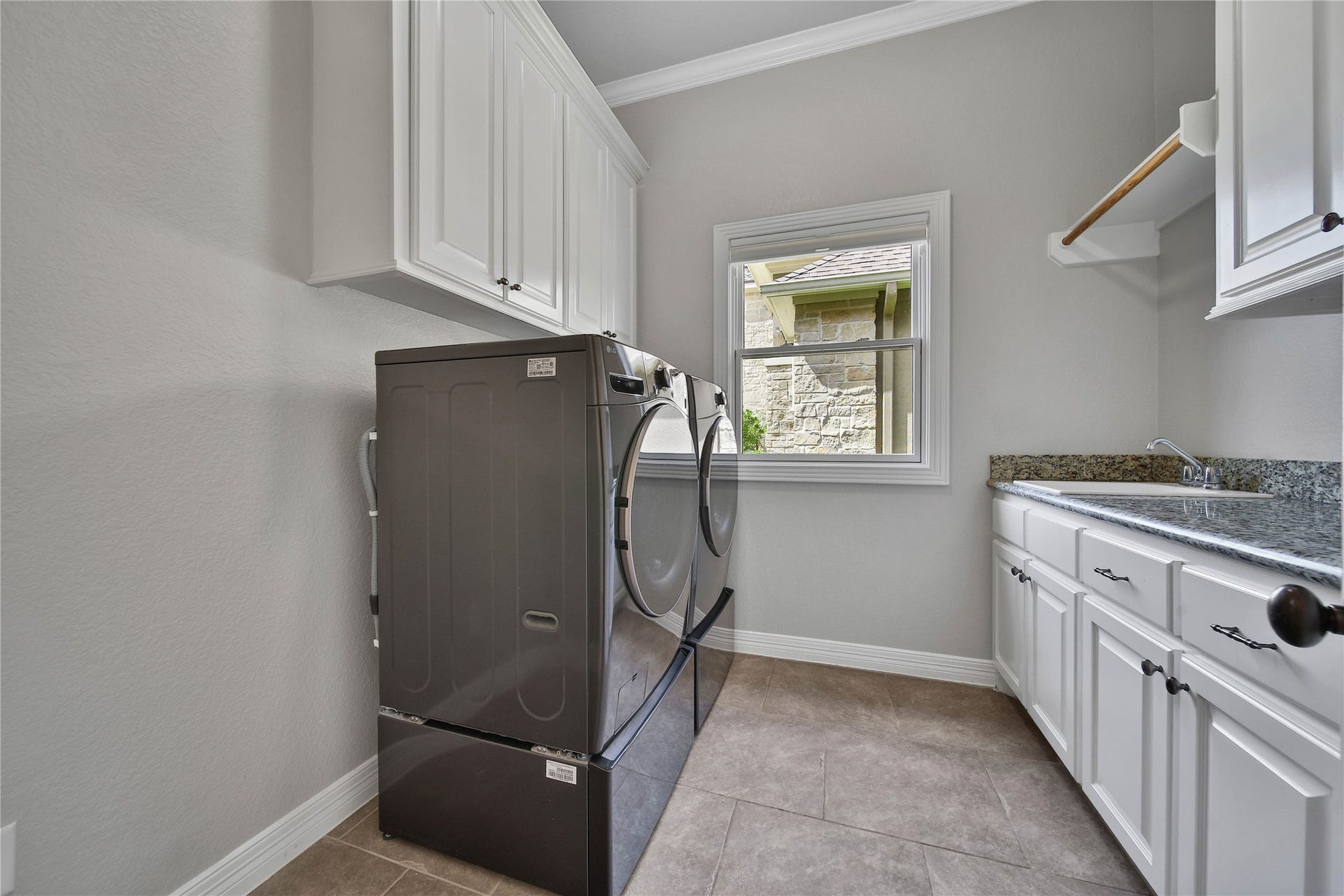 12320 White Oak Point, Conroe, TX 77304 12320 White Oak Point, Conroe, TX 77304