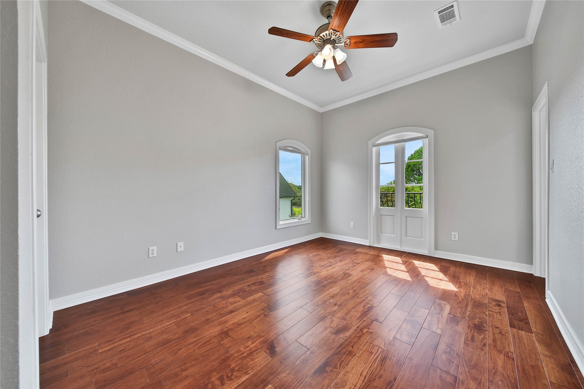 12320 White Oak Point, Conroe, TX 77304 12320 White Oak Point, Conroe, TX 77304