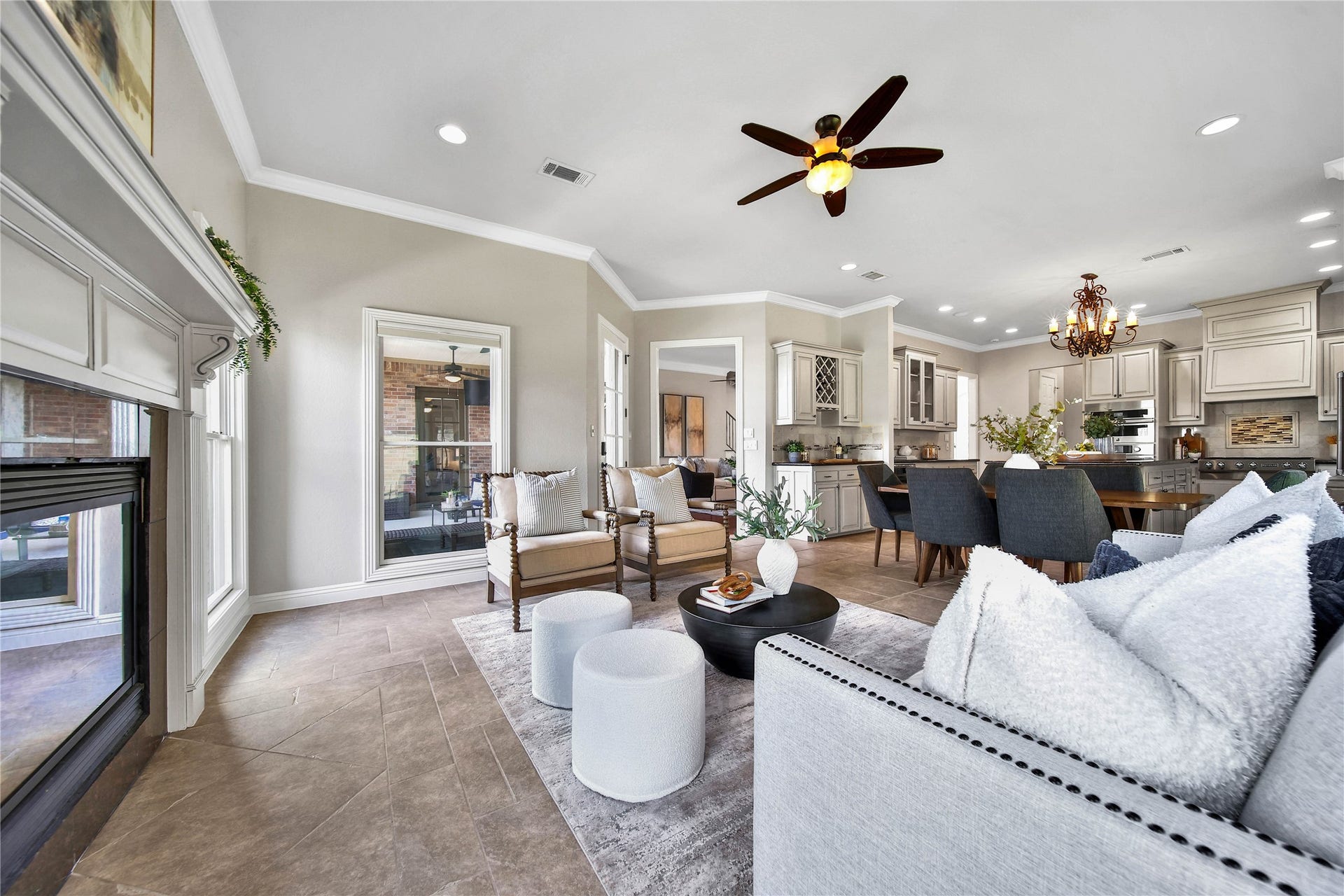 12320 White Oak Point, Conroe, TX 77304 12320 White Oak Point, Conroe, TX 77304